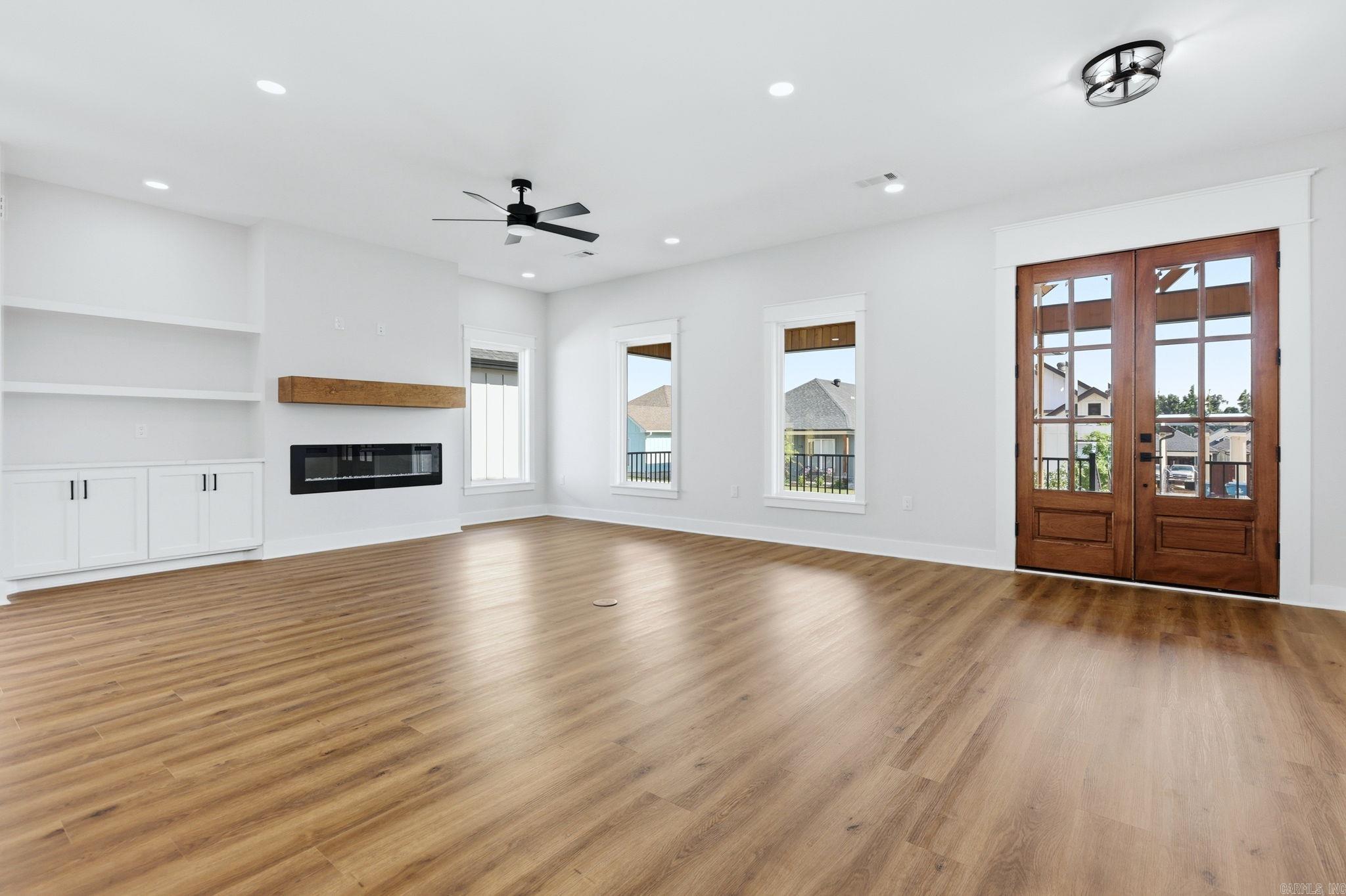 225 B Street Property Photo 3