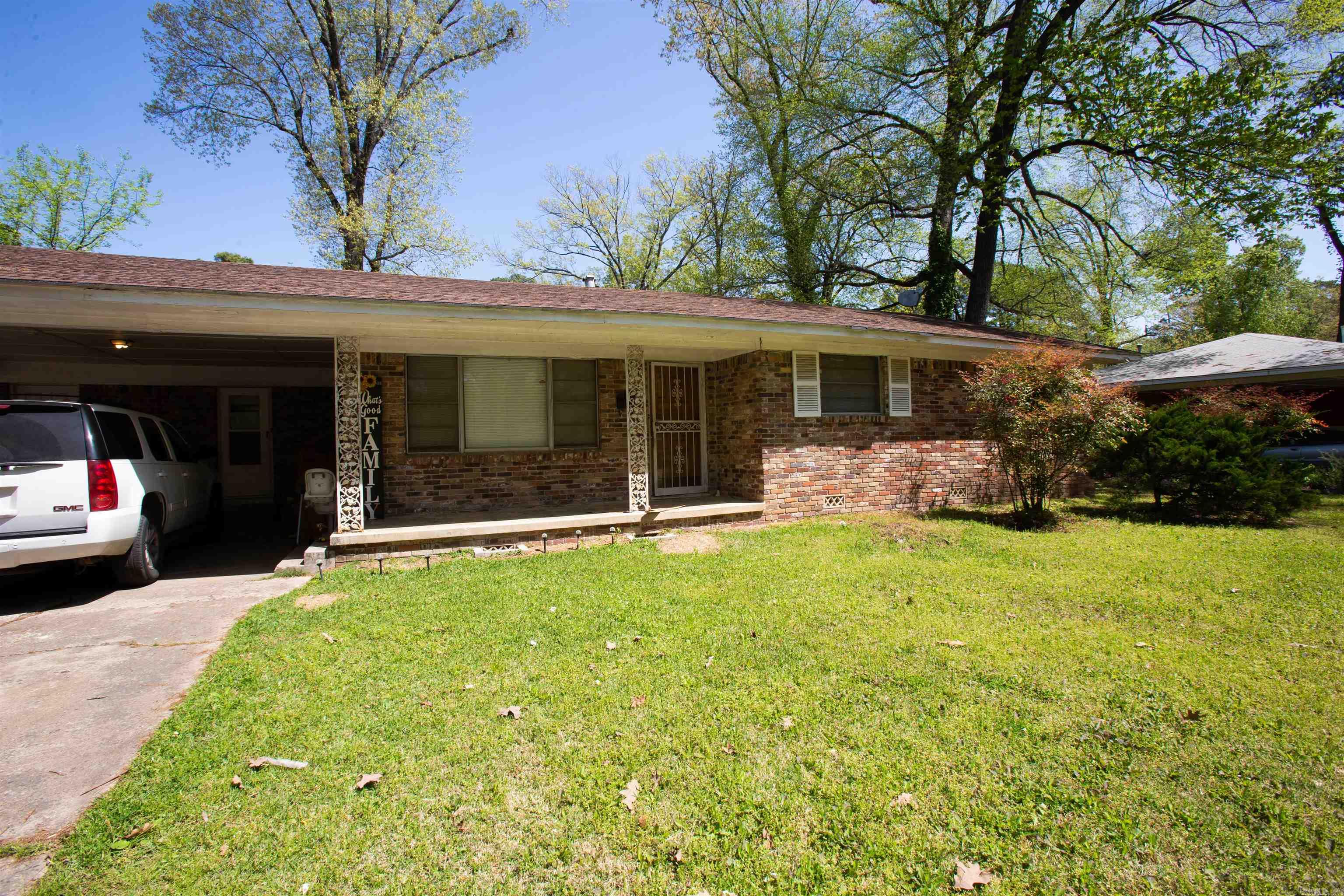 5700 Windamere Drive Property Photo 1