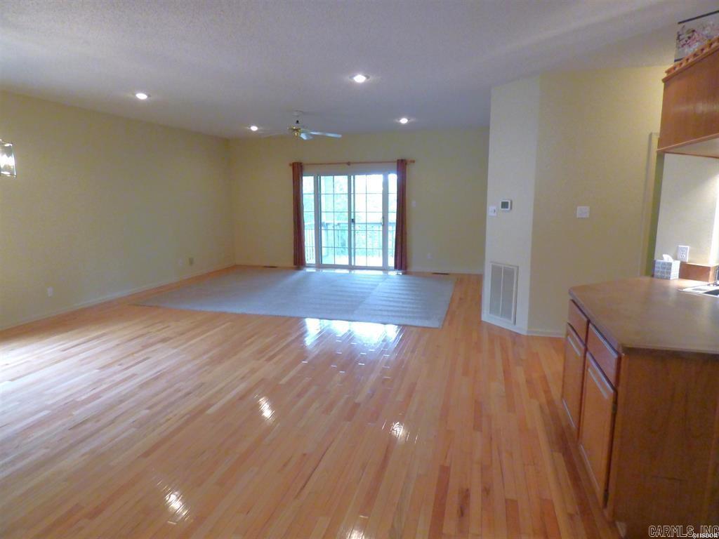 103 Creekview Terrace Property Photo 6