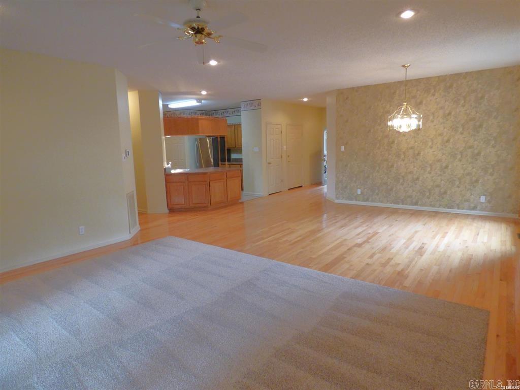103 Creekview Terrace Property Photo 9