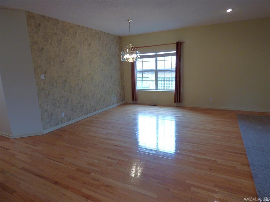 103 Creekview Terrace Property Photo 10