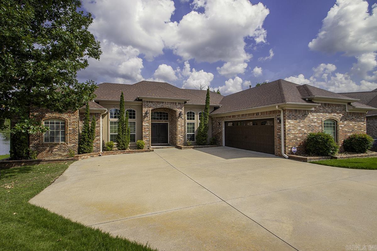 2517 Forrest Lakes Cove Property Photo 4