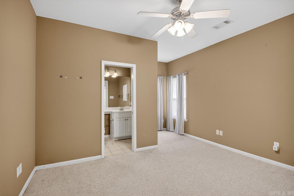 2517 Forrest Lakes Cove Property Photo 32