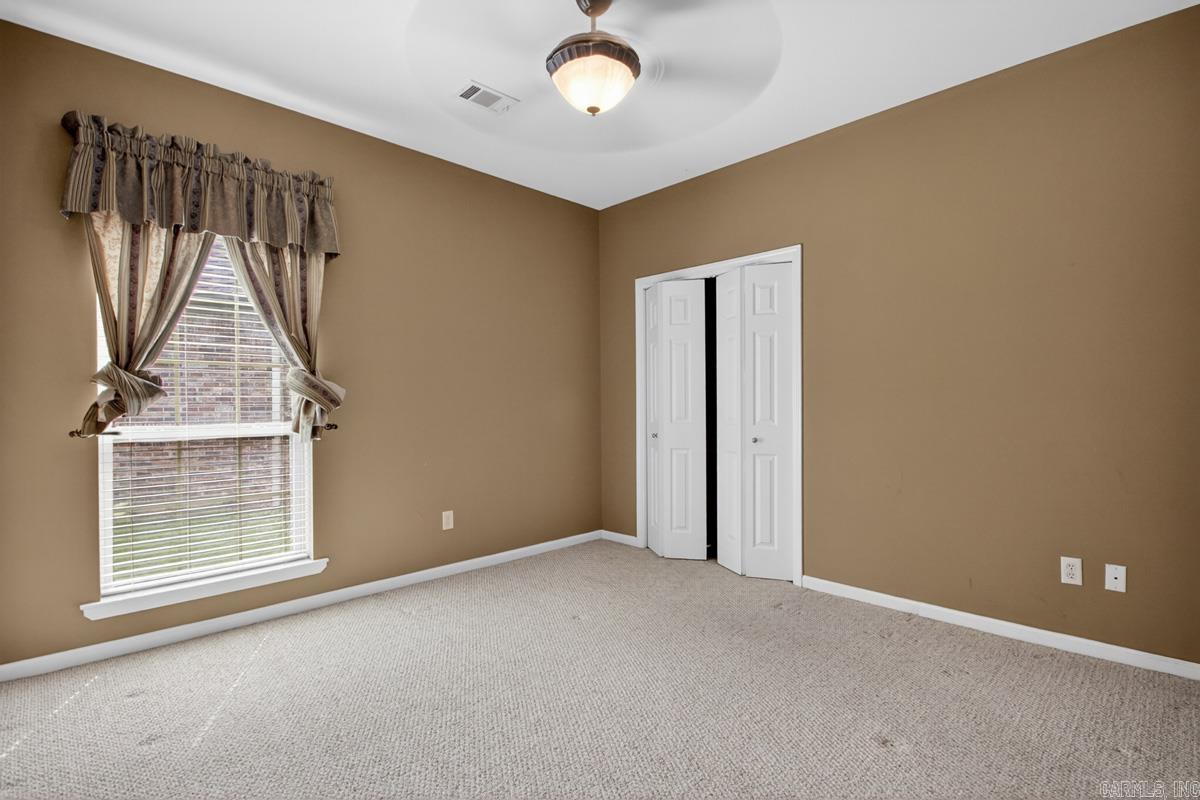 2517 Forrest Lakes Cove Property Photo 34