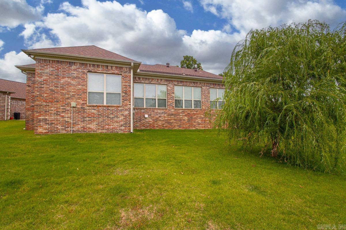 2517 Forrest Lakes Cove Property Photo 38