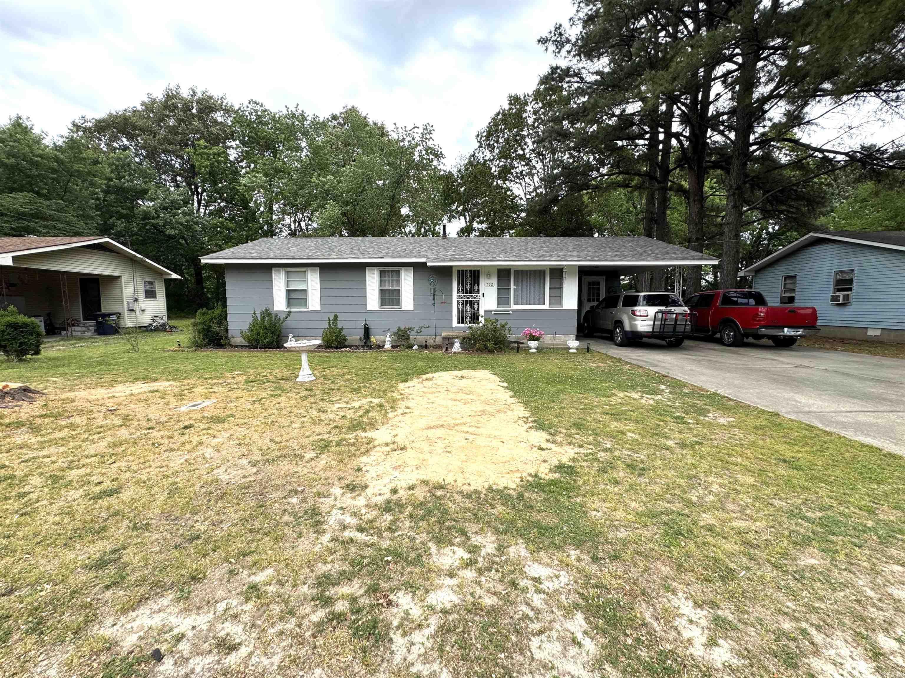 792 E Miller Street Property Photo 1