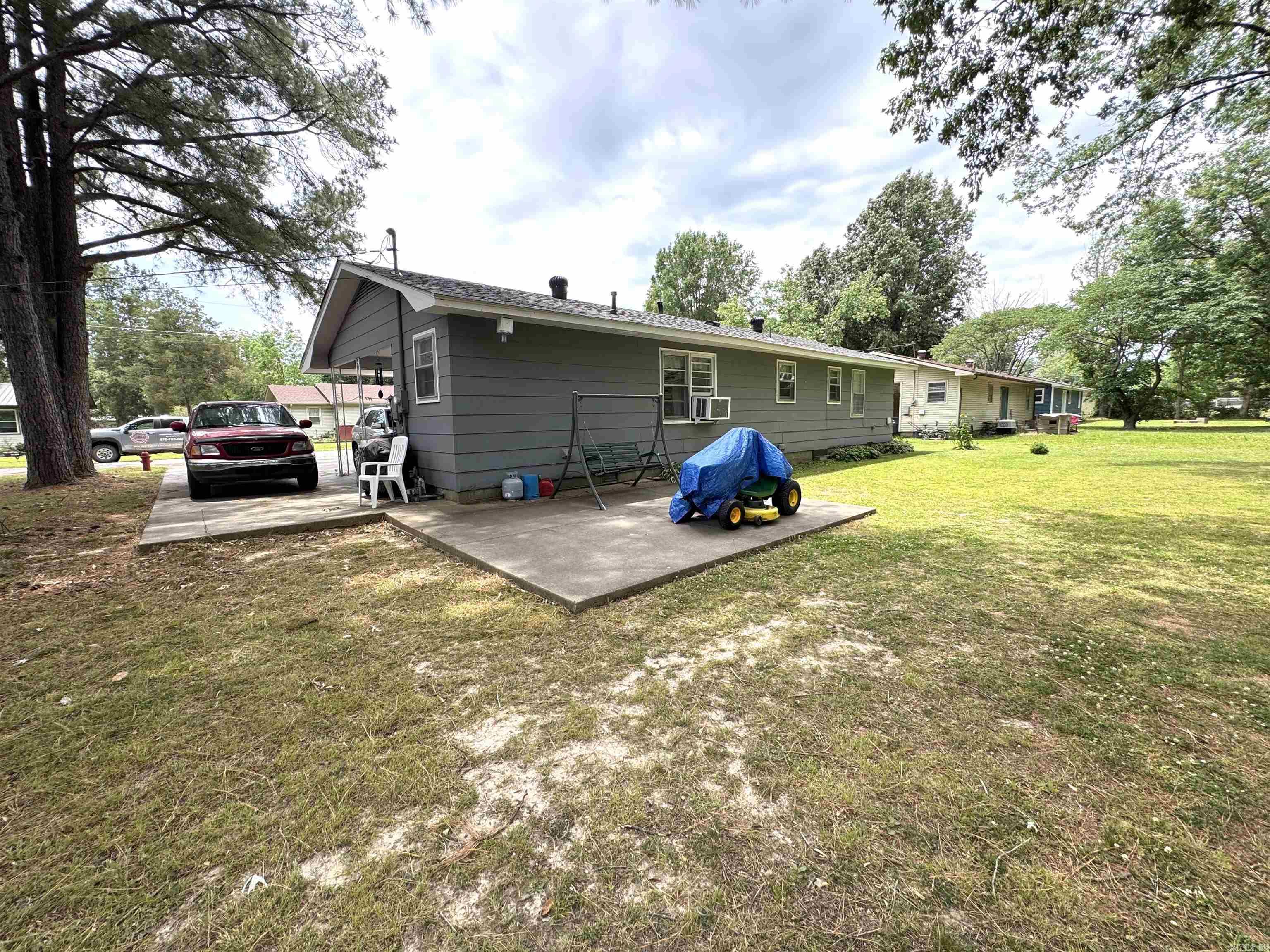 792 E Miller Street Property Photo 9