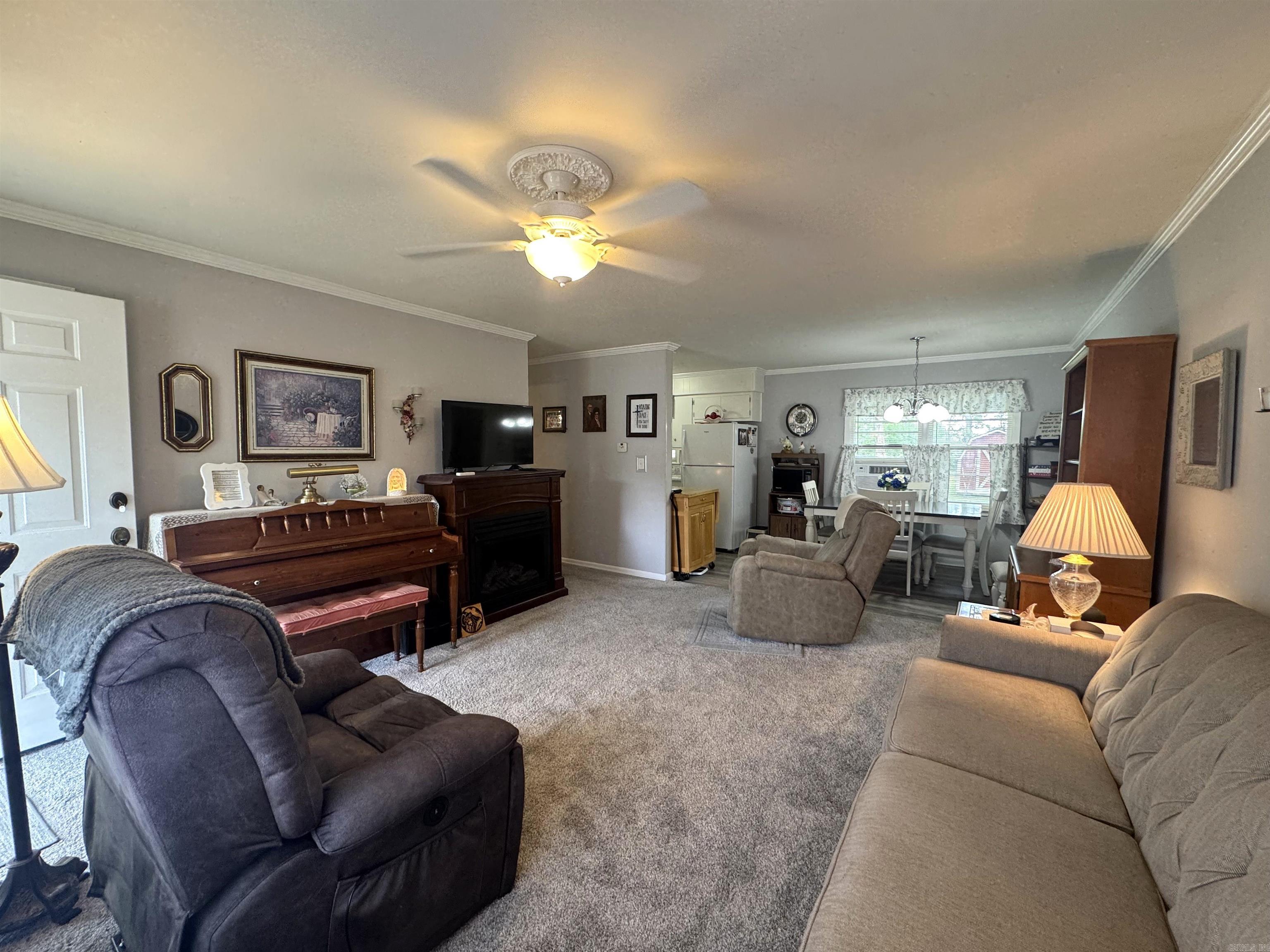 792 E Miller Street Property Photo 14