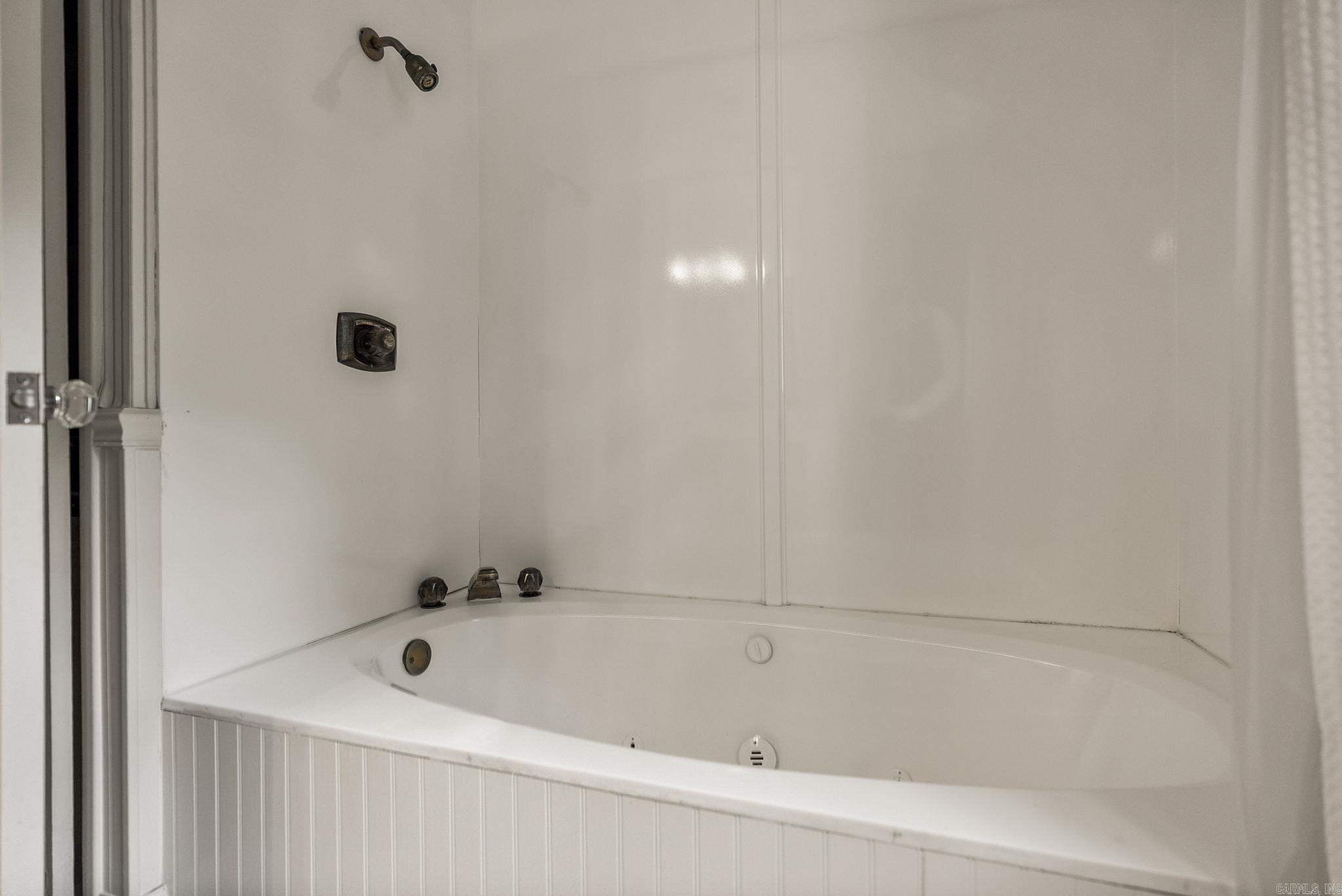 1600 N Jackson Property Photo 34