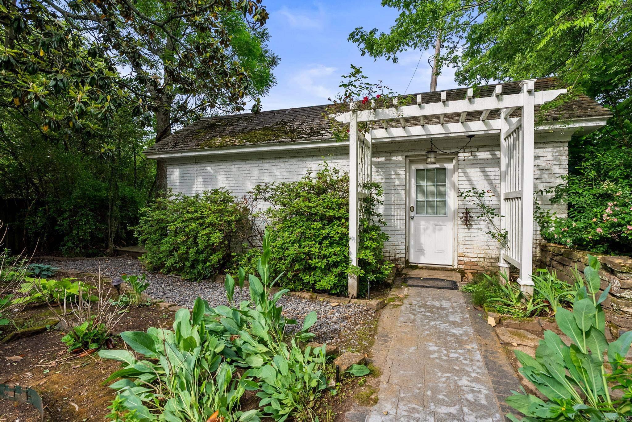 1600 N Jackson Property Photo 39