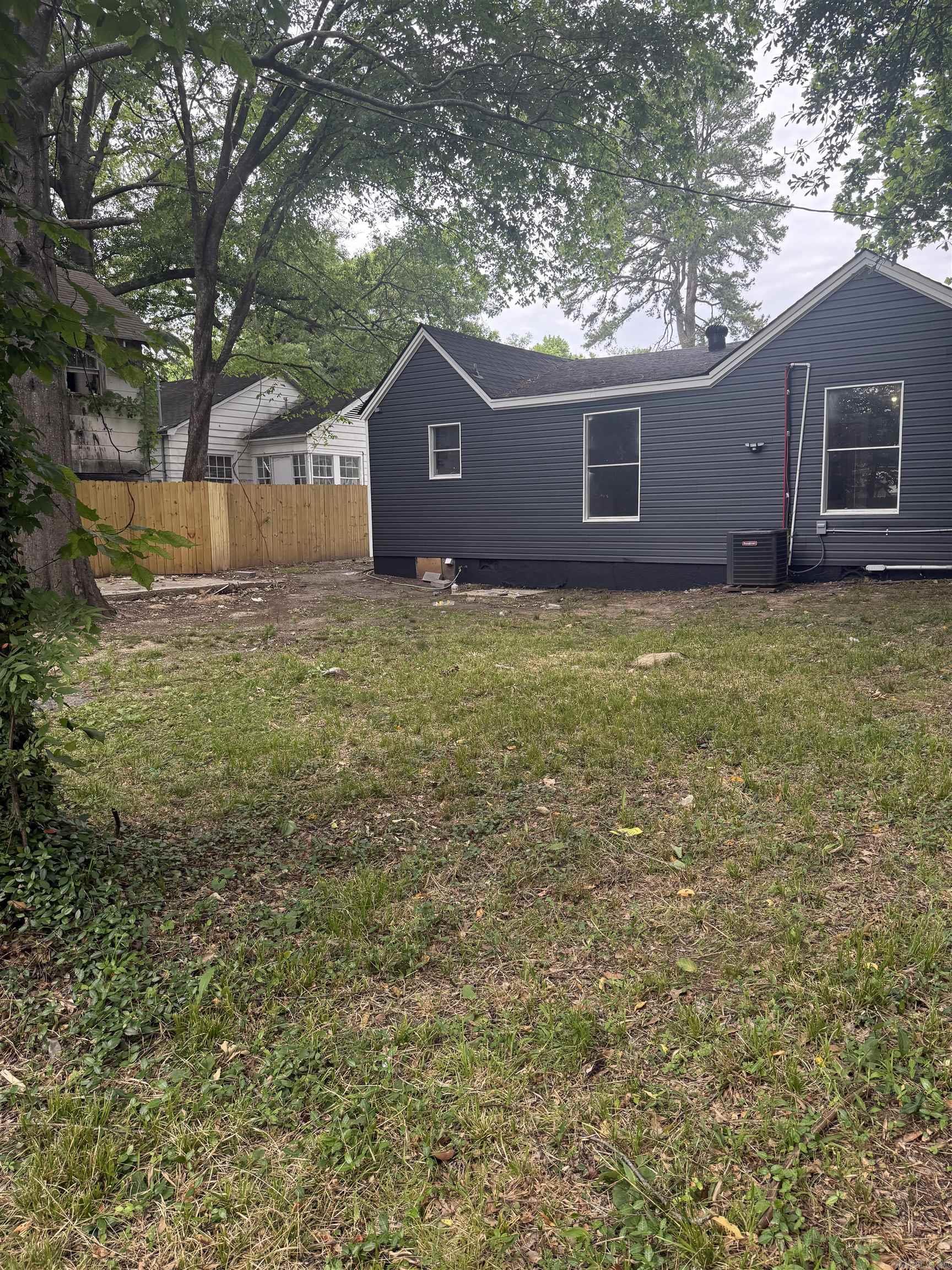 1812 W Long 17th Street Property Photo 31