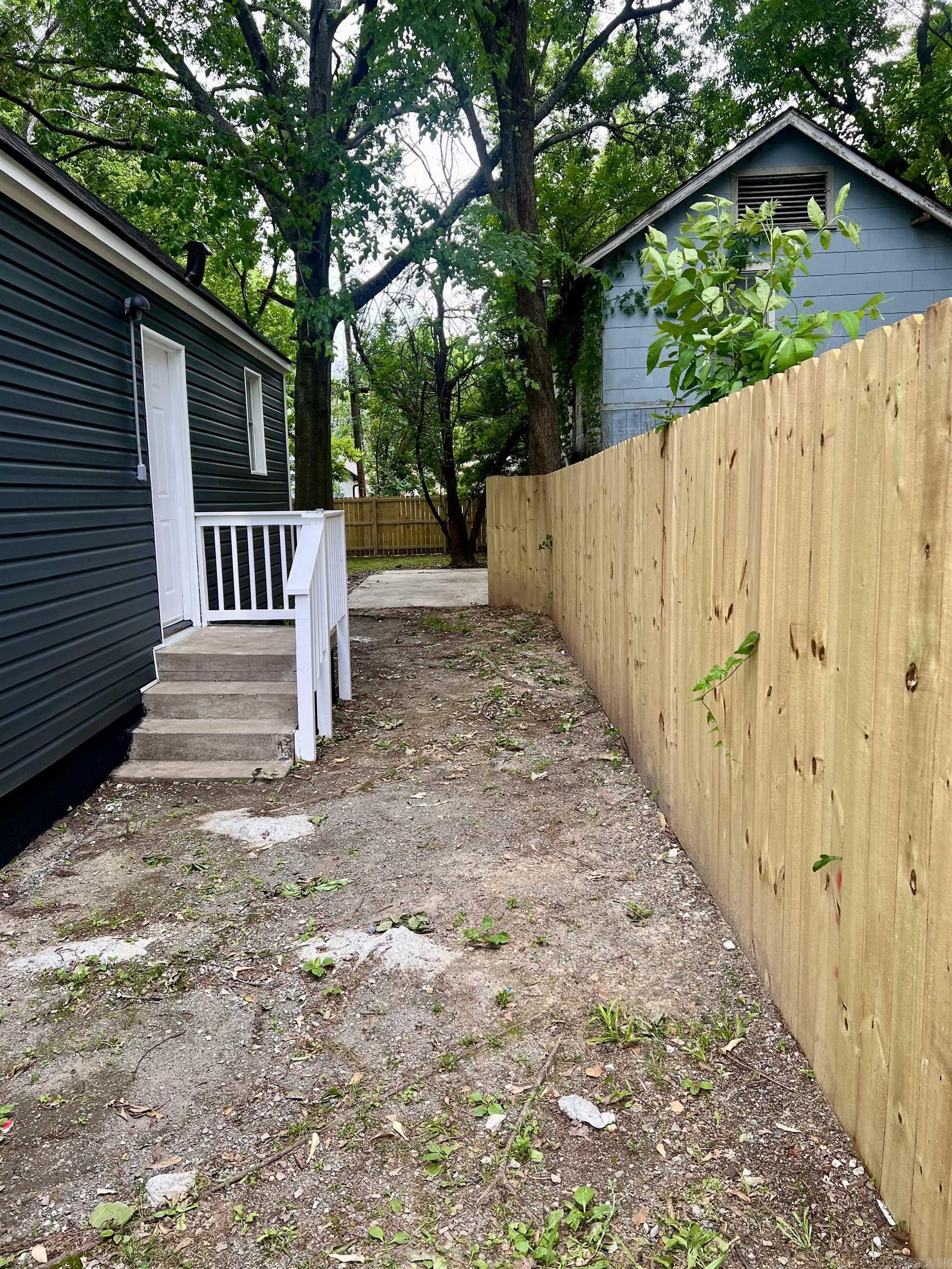 1812 W Long 17th Street Property Photo 33