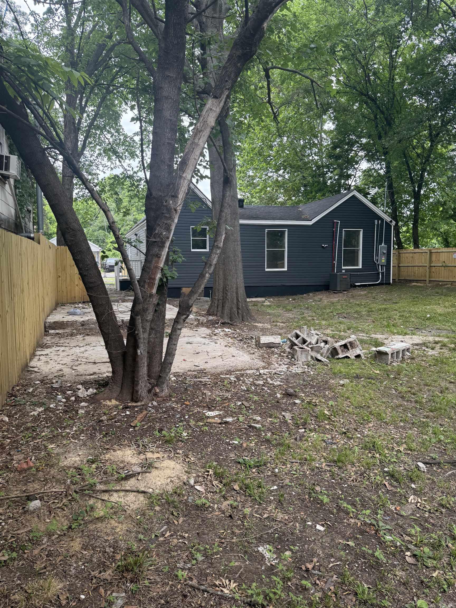 1812 W Long 17th Street Property Photo 40