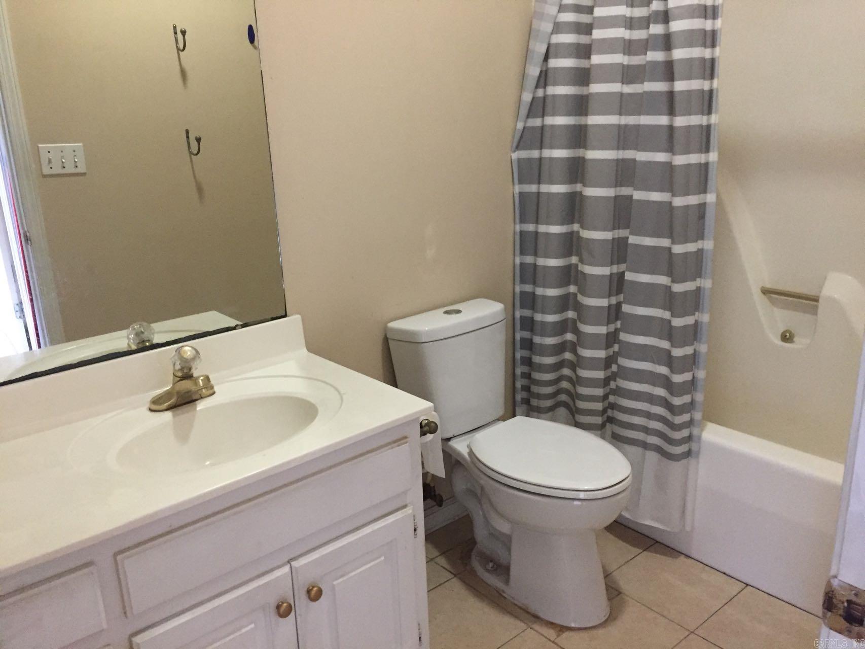 117 Grizzly Bear Dr. Property Photo 32