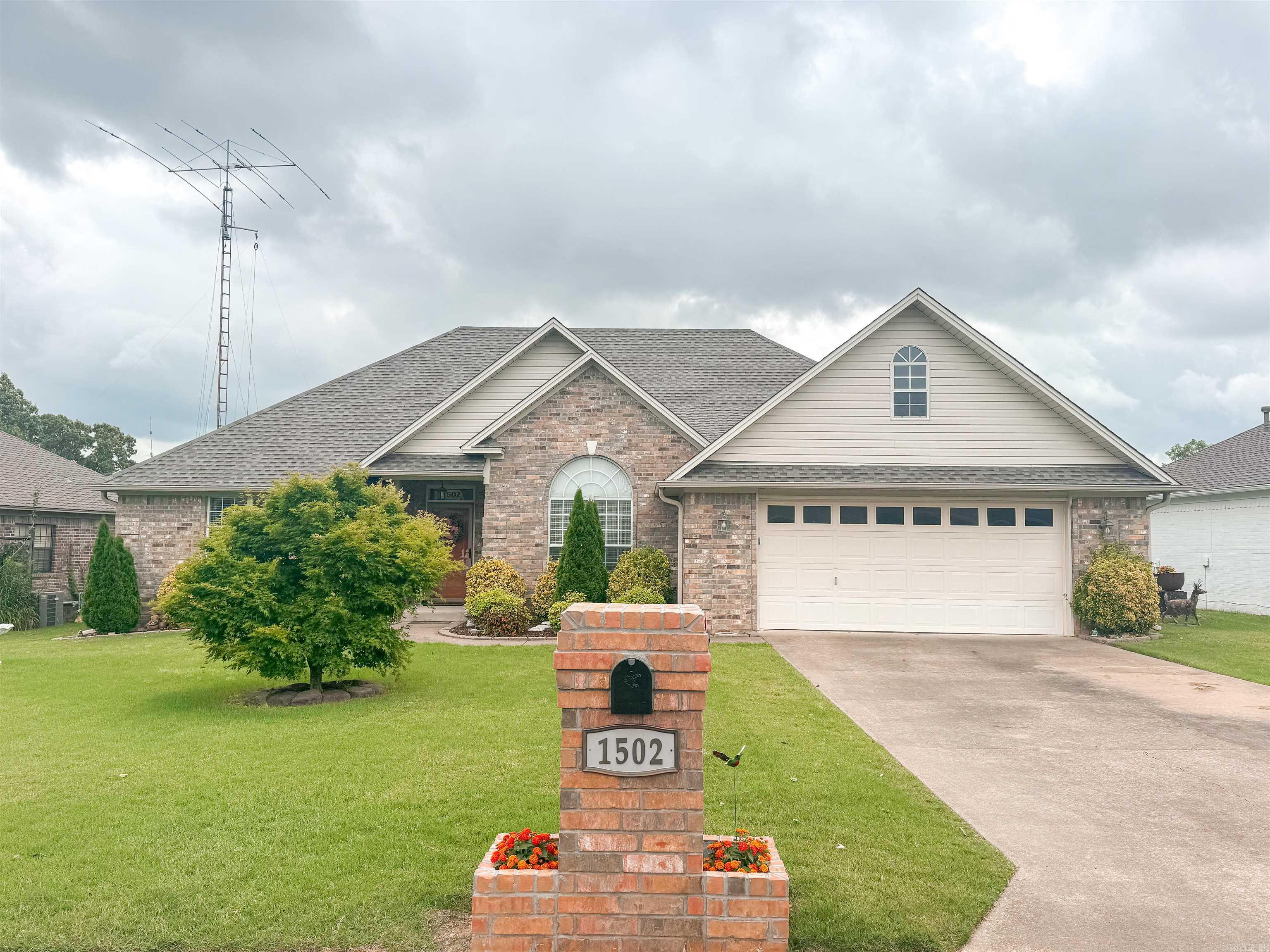 1502 Lauren Property Photo 5