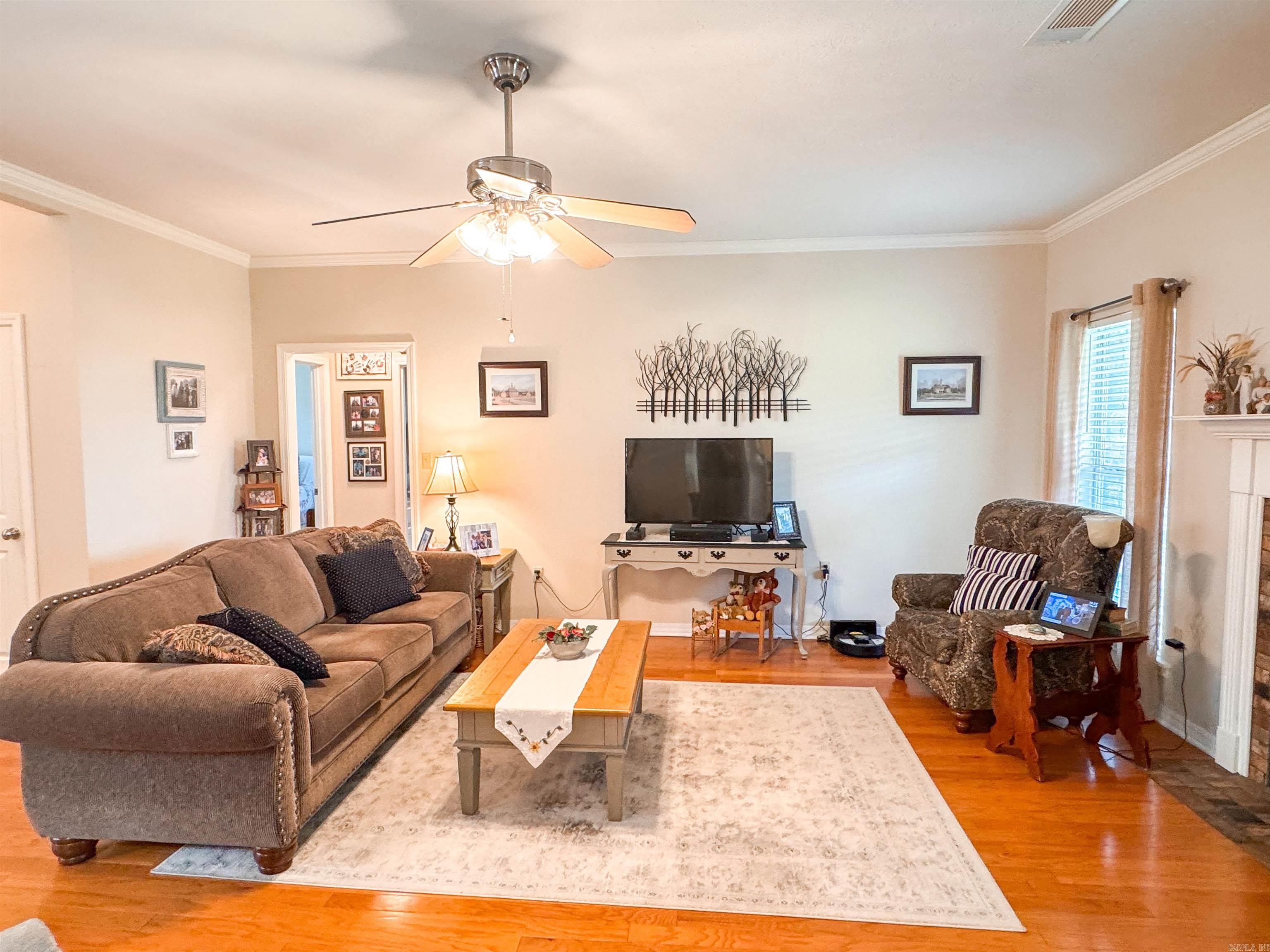 1502 Lauren Property Photo 8