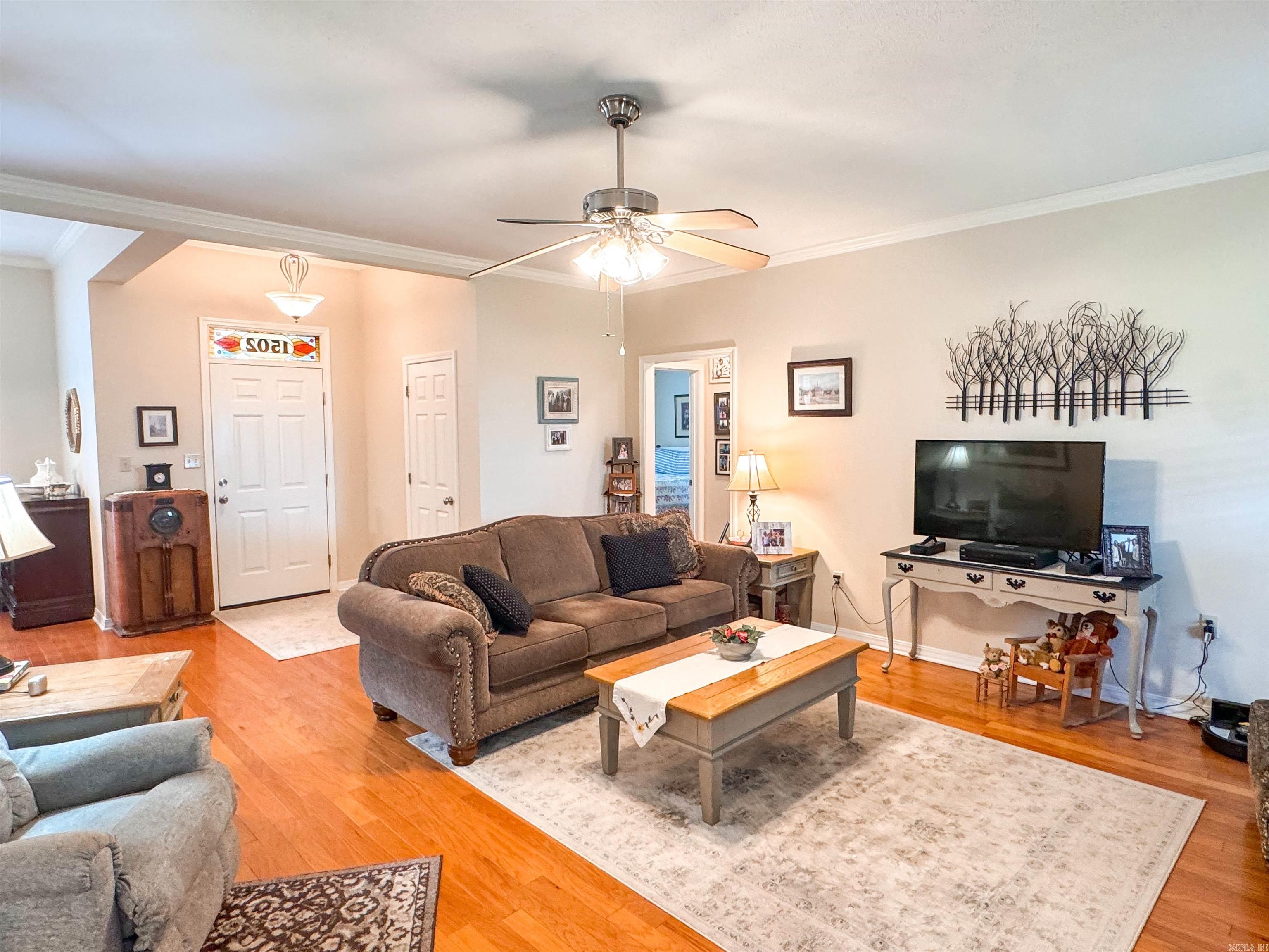 1502 Lauren Property Photo 9