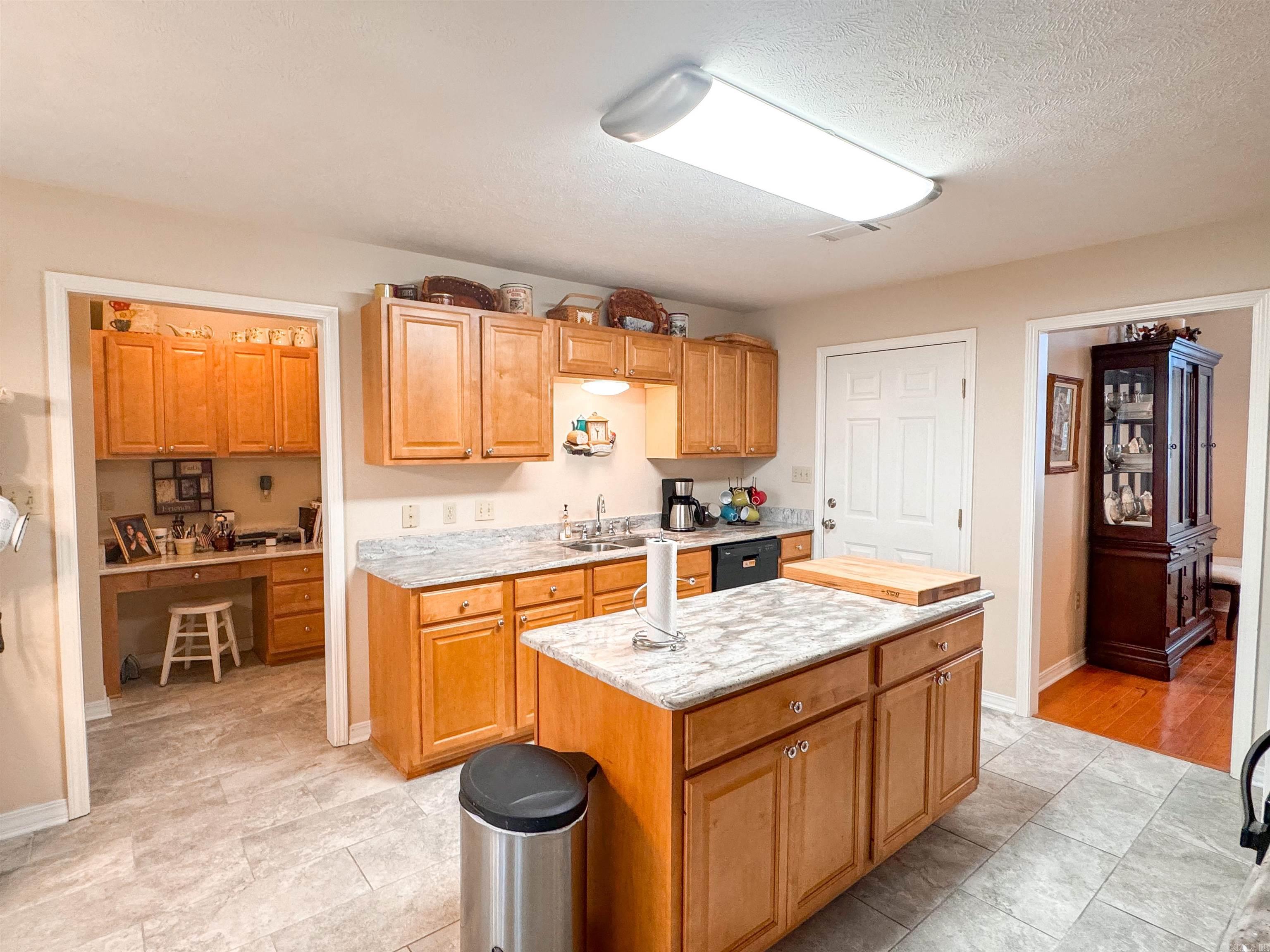 1502 Lauren Property Photo 21