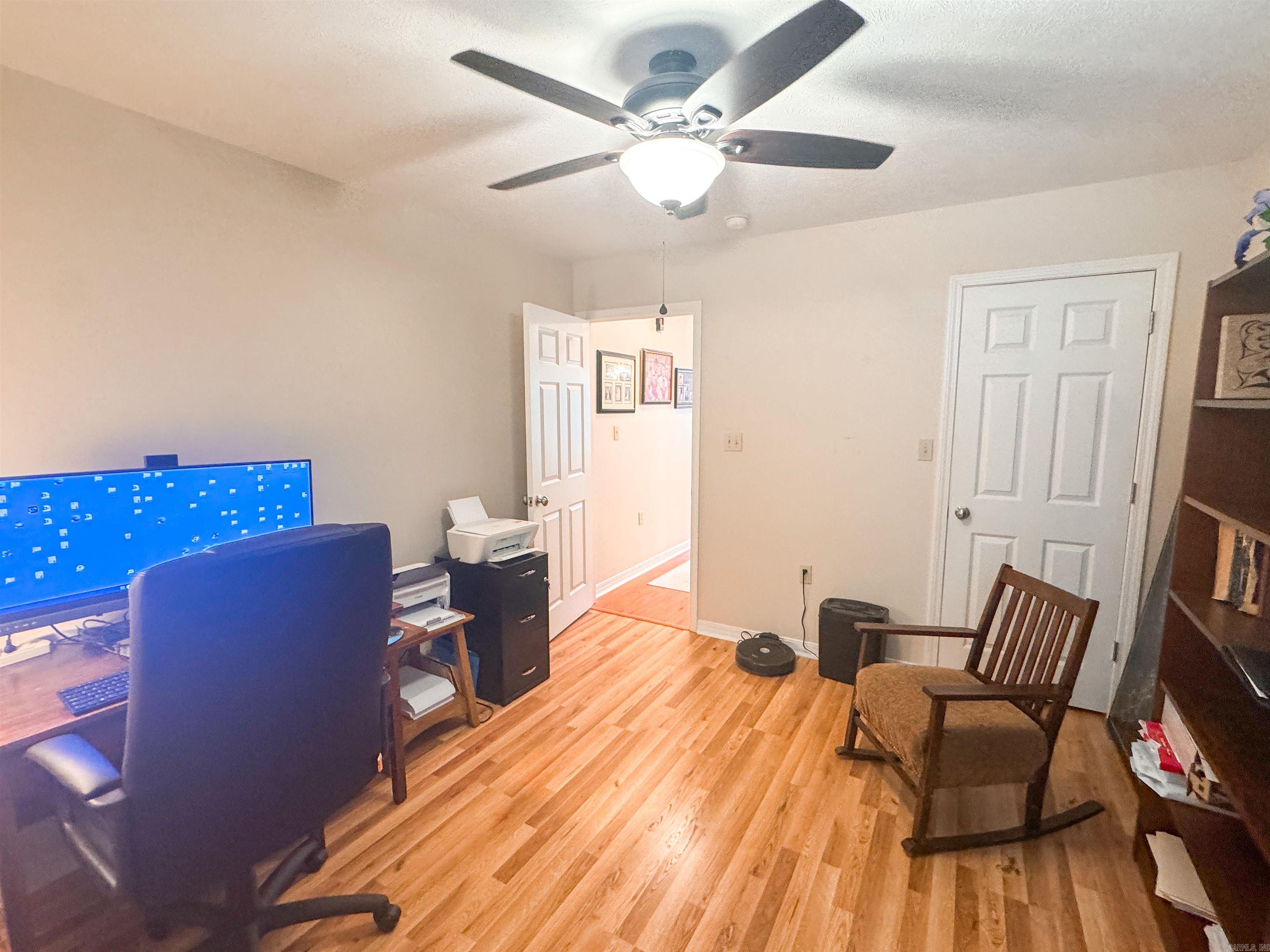 1502 Lauren Property Photo 44