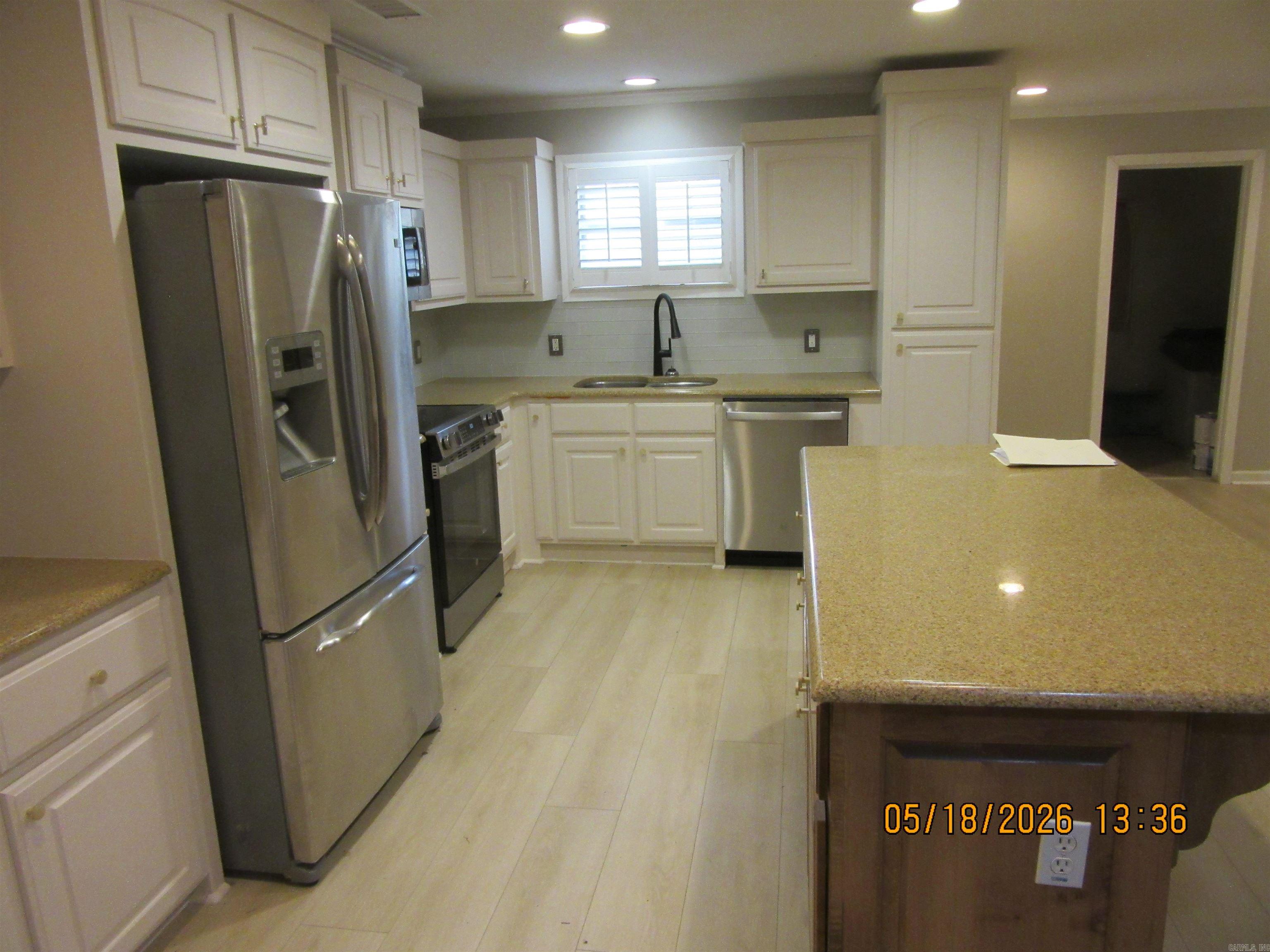 10910 Hilaro Springs Rd Property Photo 6