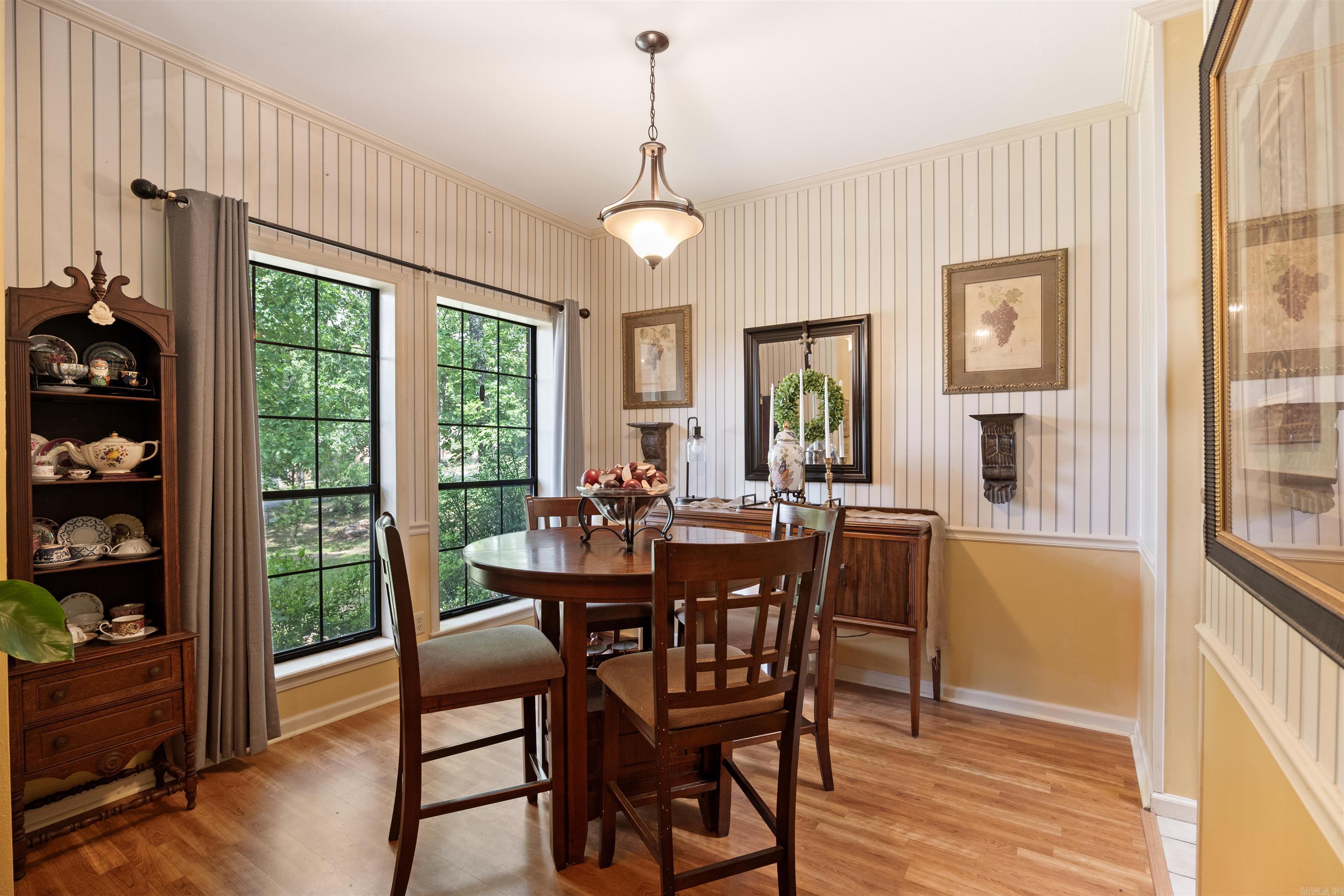 1025 Fox Run Road Property Photo 5