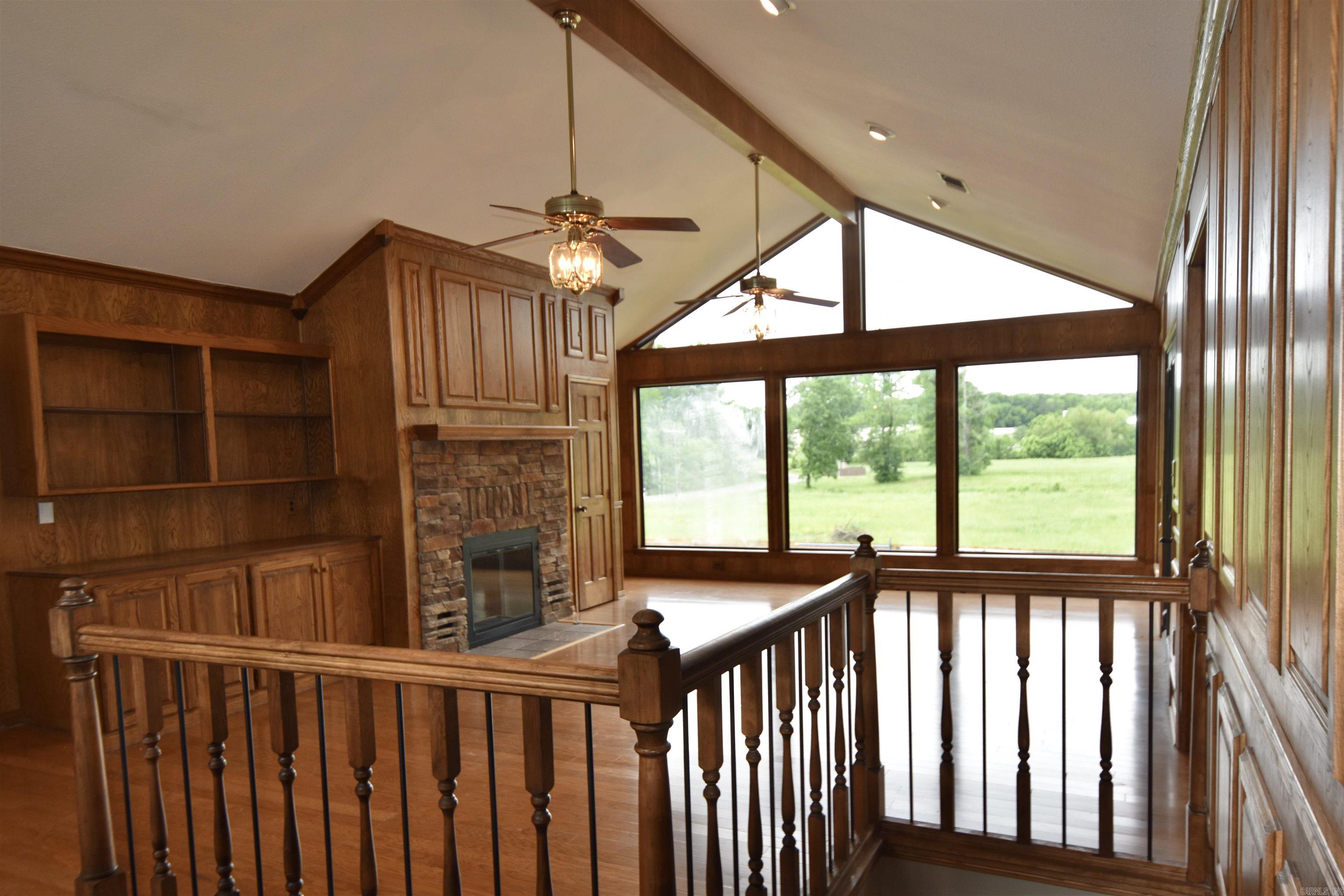 170 Riverview Dr Property Photo 4