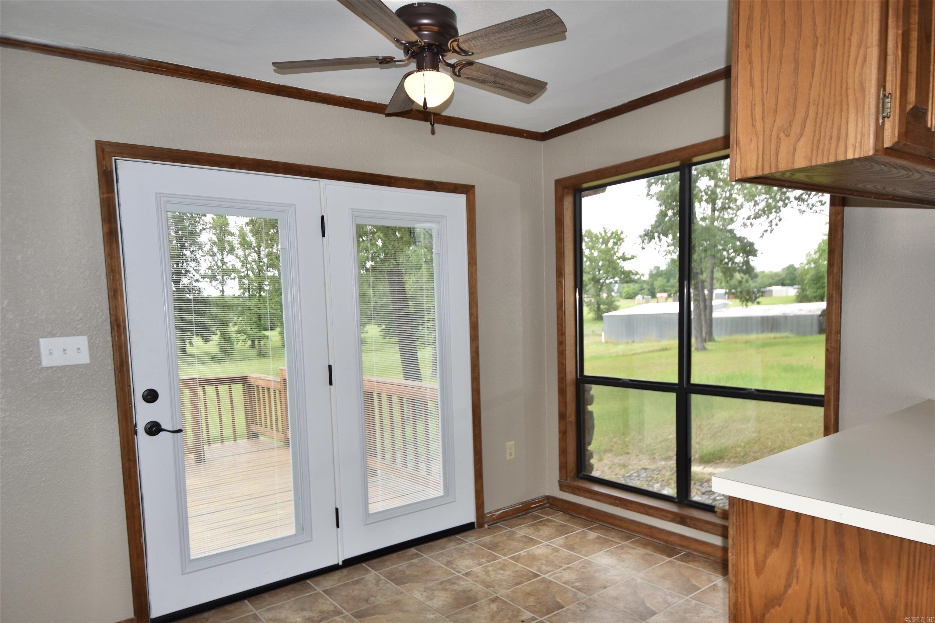 170 Riverview Dr Property Photo 10