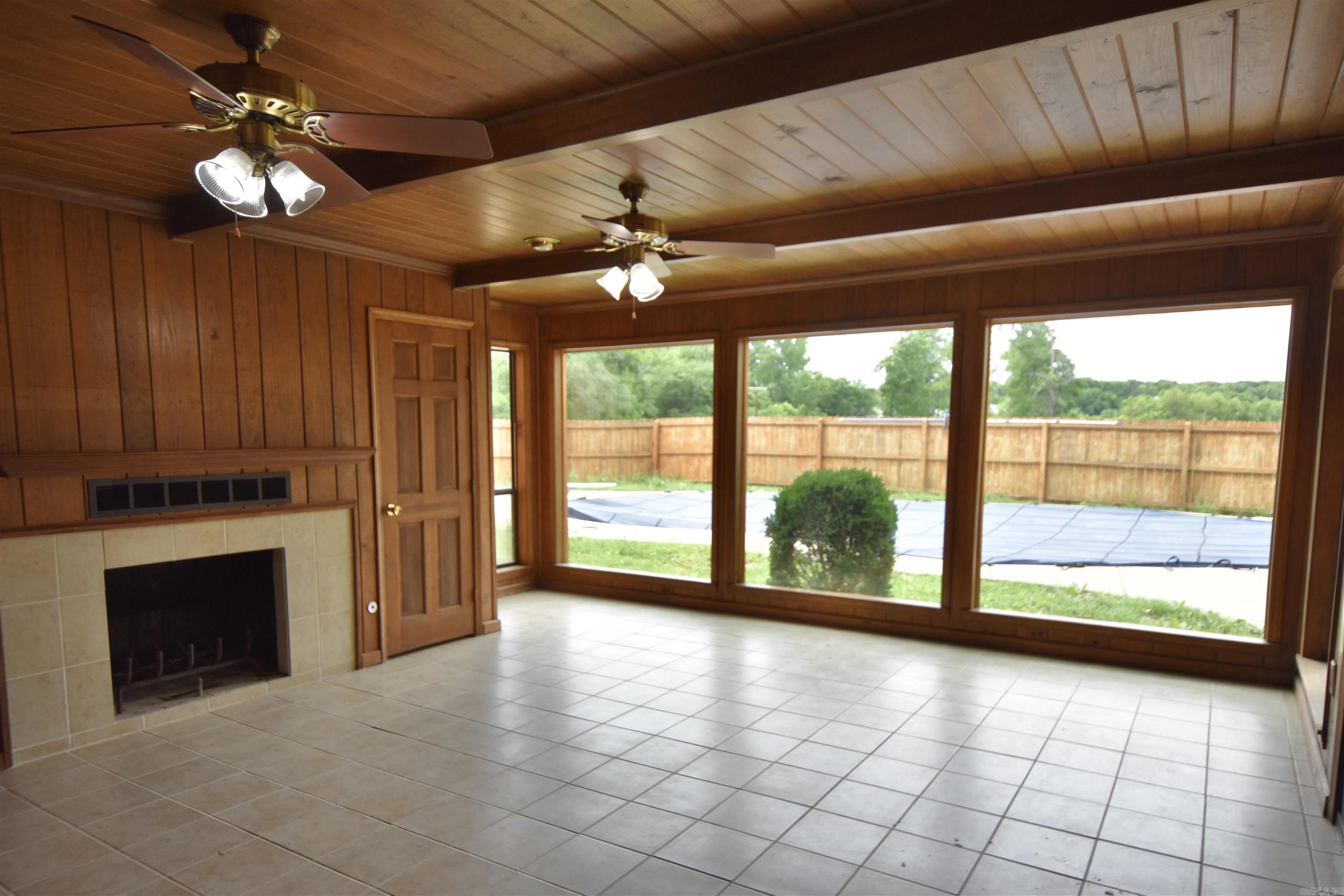 170 Riverview Dr Property Photo 22