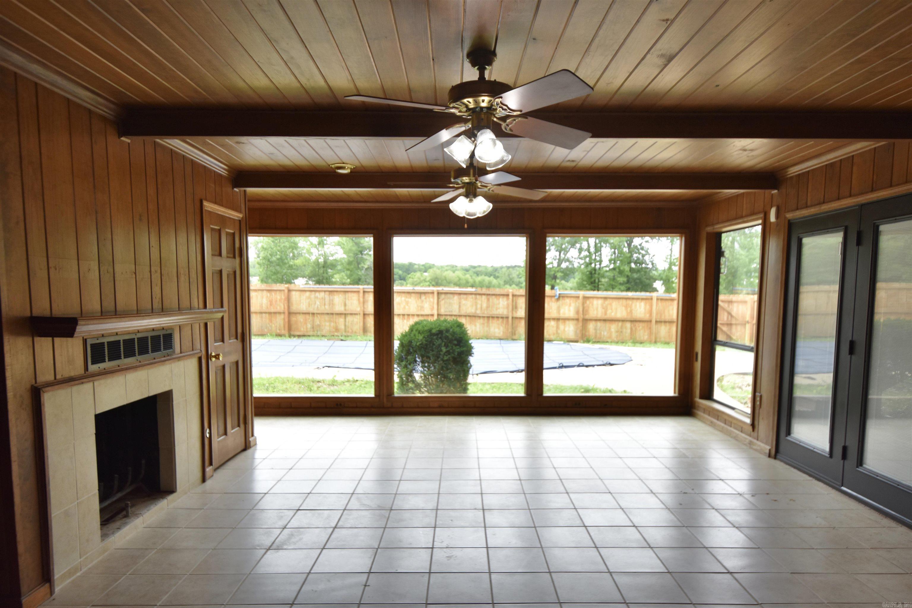 170 Riverview Dr Property Photo 23