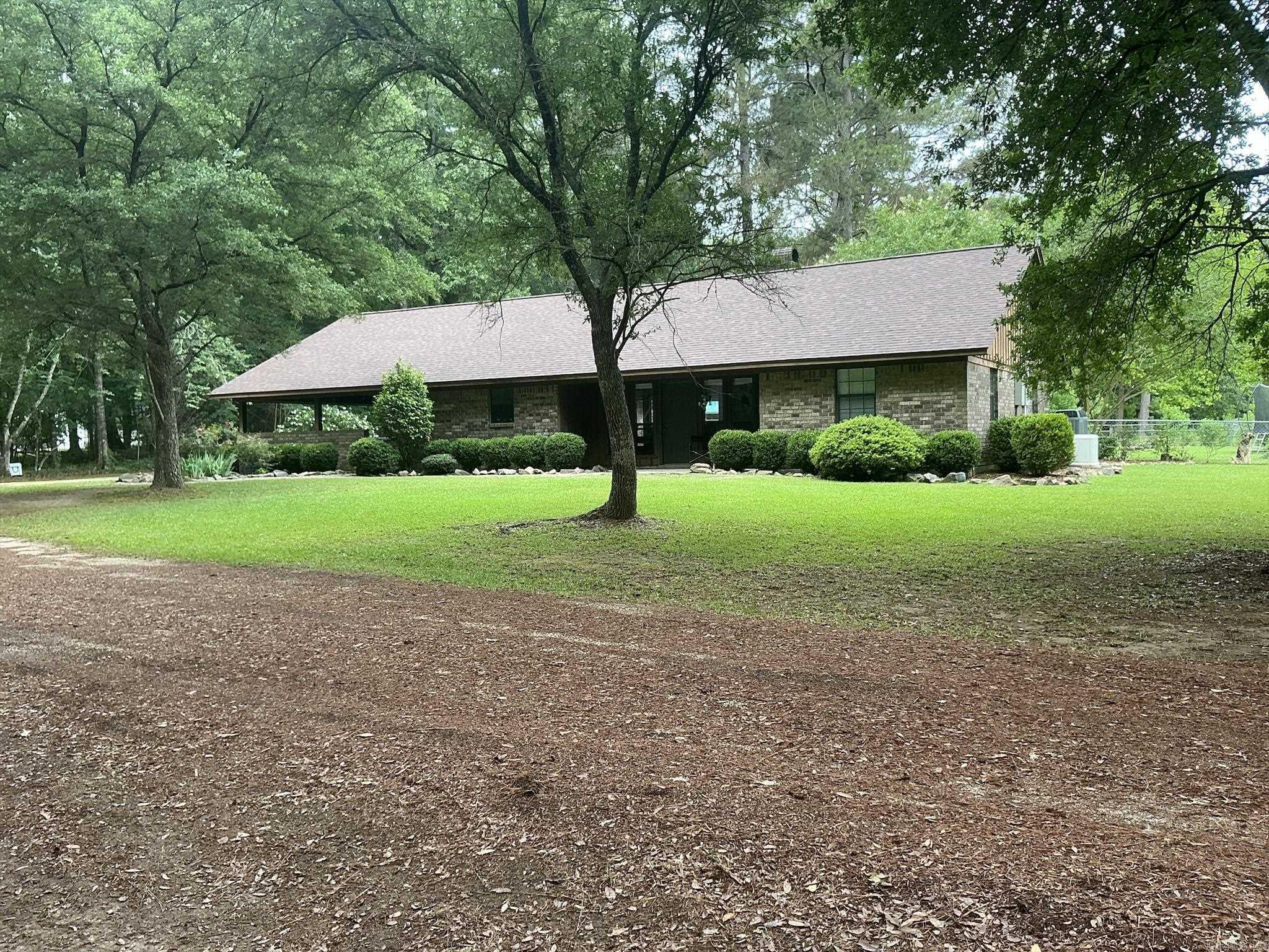 462 Kelley Rd Property Photo 1