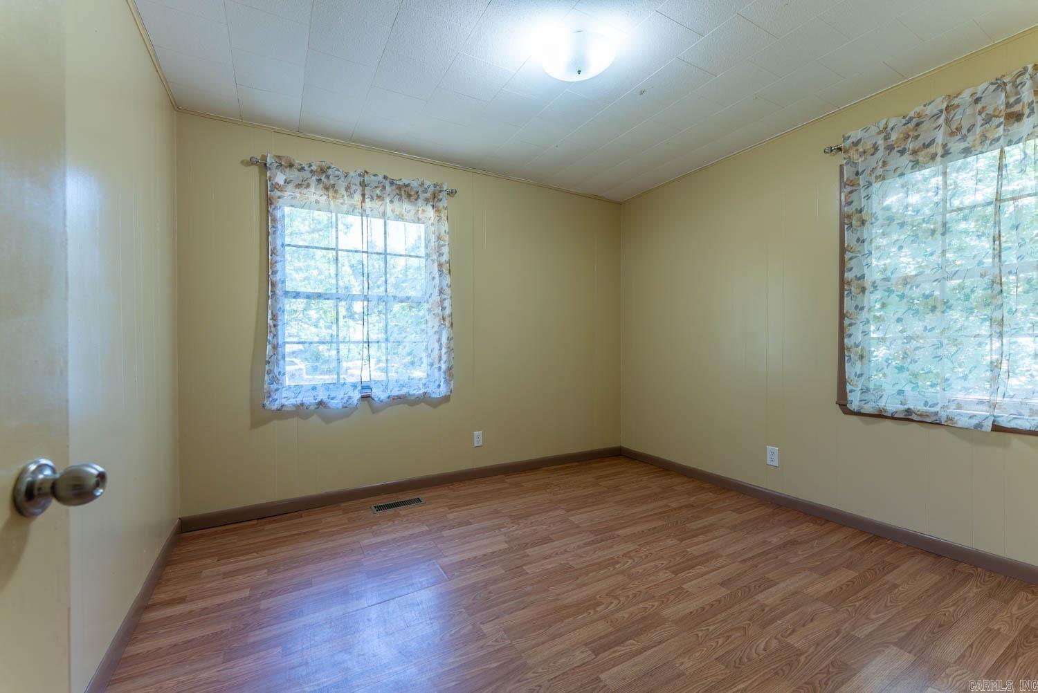 908 N Manor Drive Property Photo 22