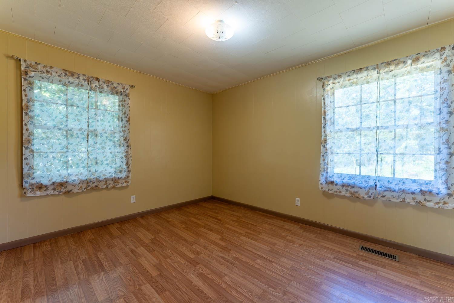 908 N Manor Drive Property Photo 24