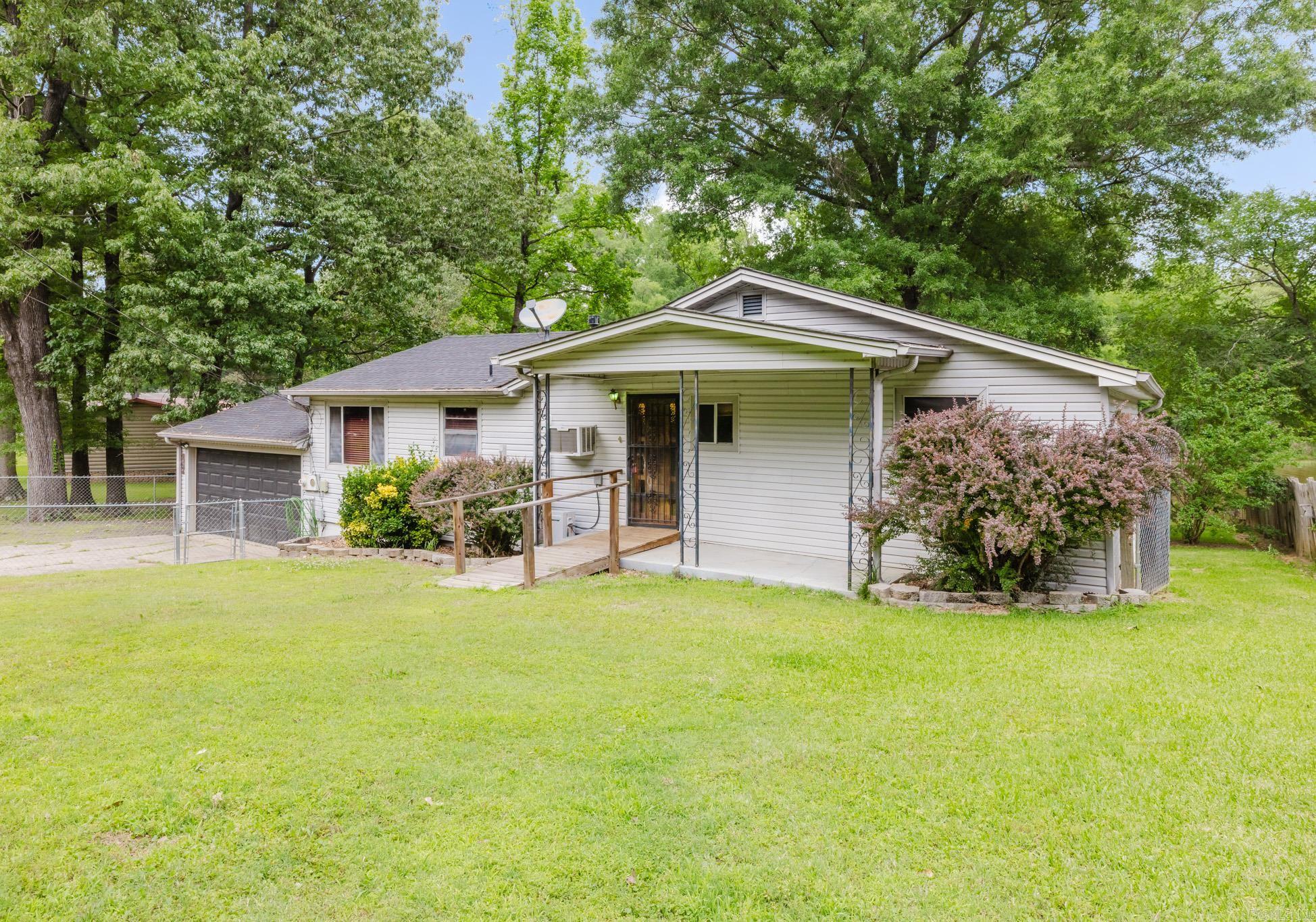 157 Sunset Loop Property Photo 3
