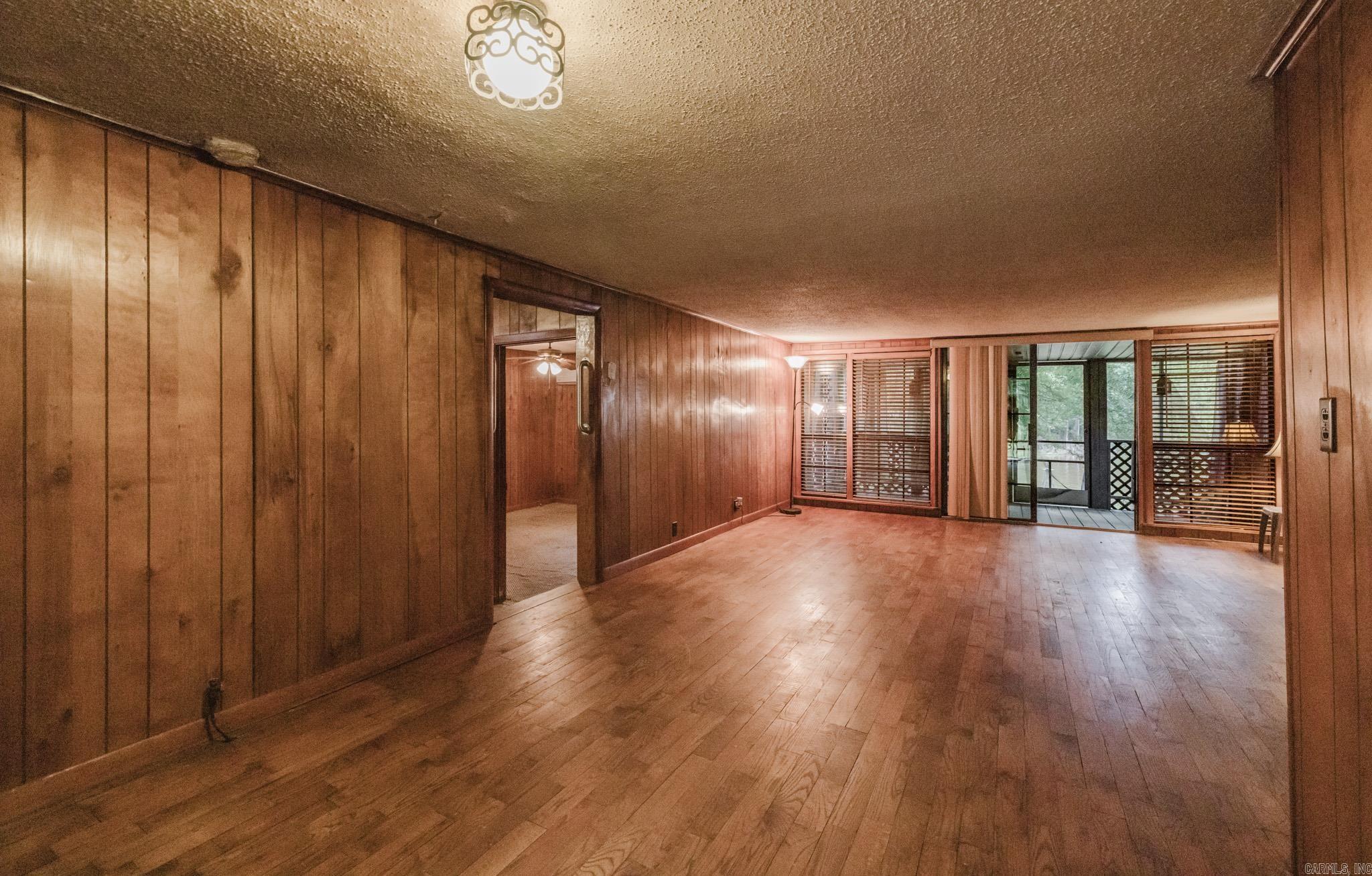 157 Sunset Loop Property Photo 5