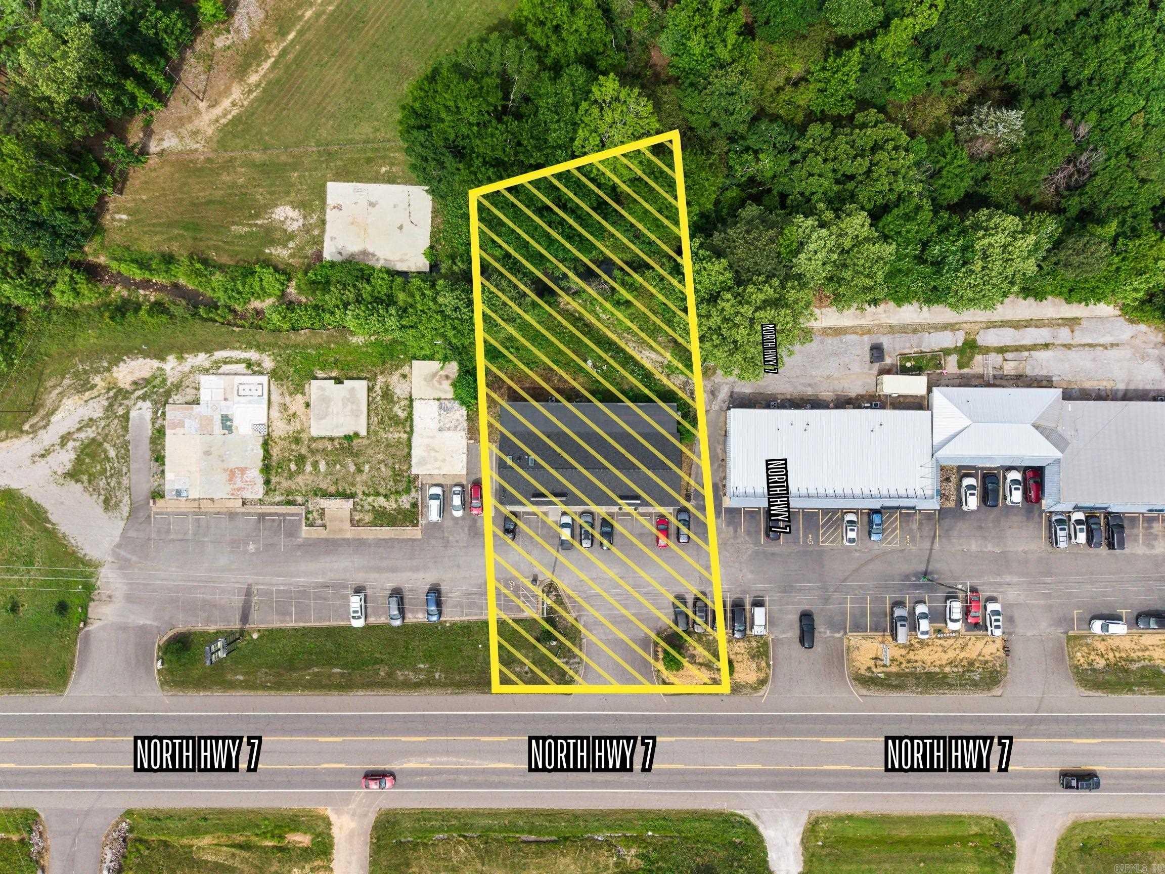 3903 N Highway 7 Property Photo 2