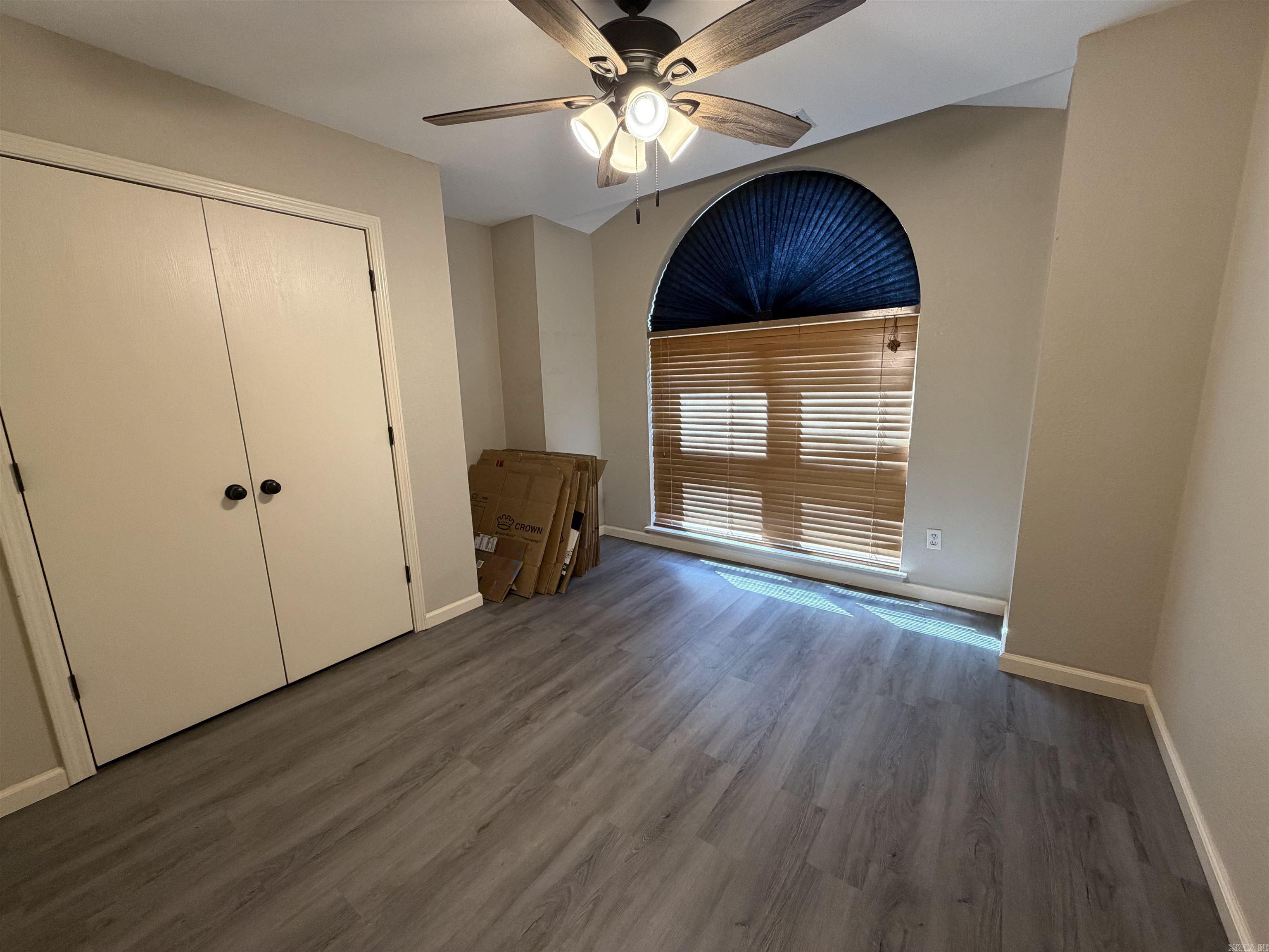 3913 Kingsberry Drive Property Photo 18