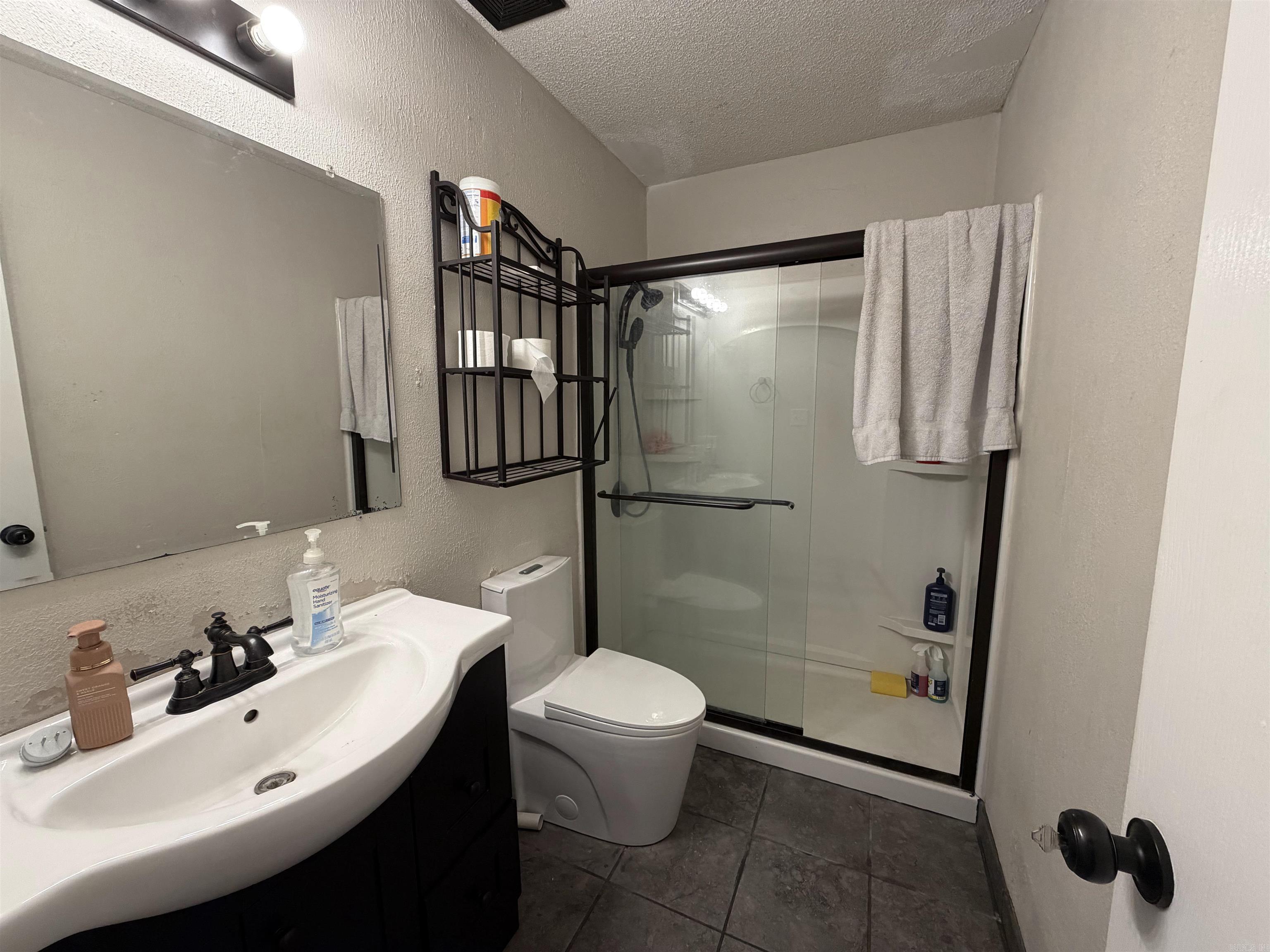 3913 Kingsberry Drive Property Photo 20