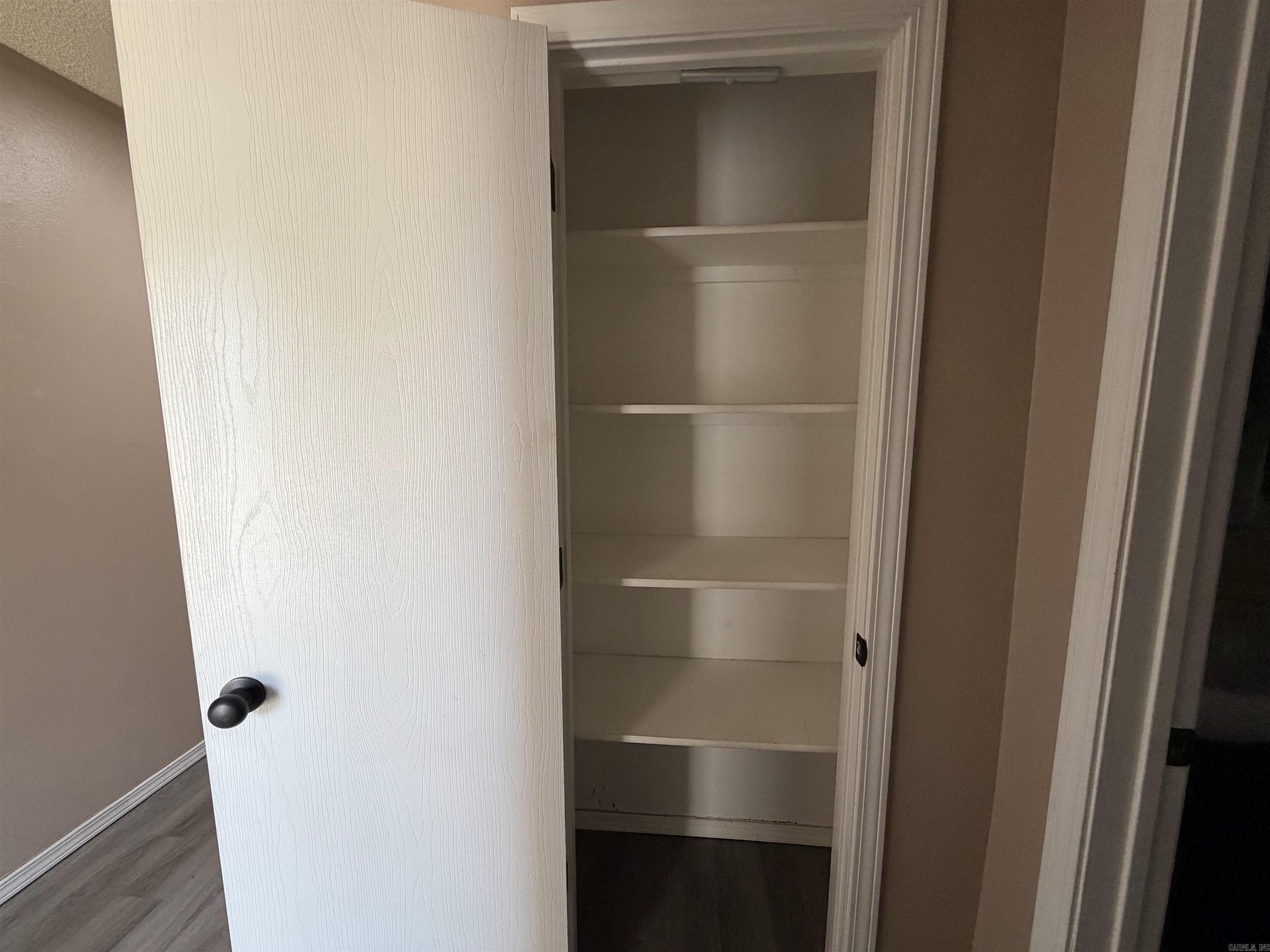 3913 Kingsberry Drive Property Photo 28