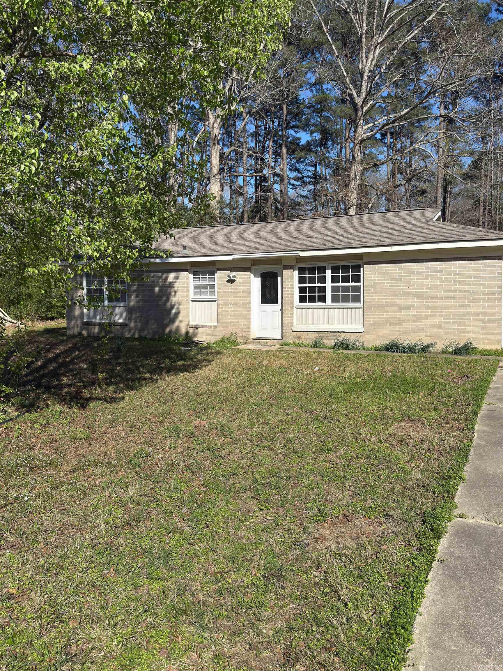 13801 Clayton Property Photo 1