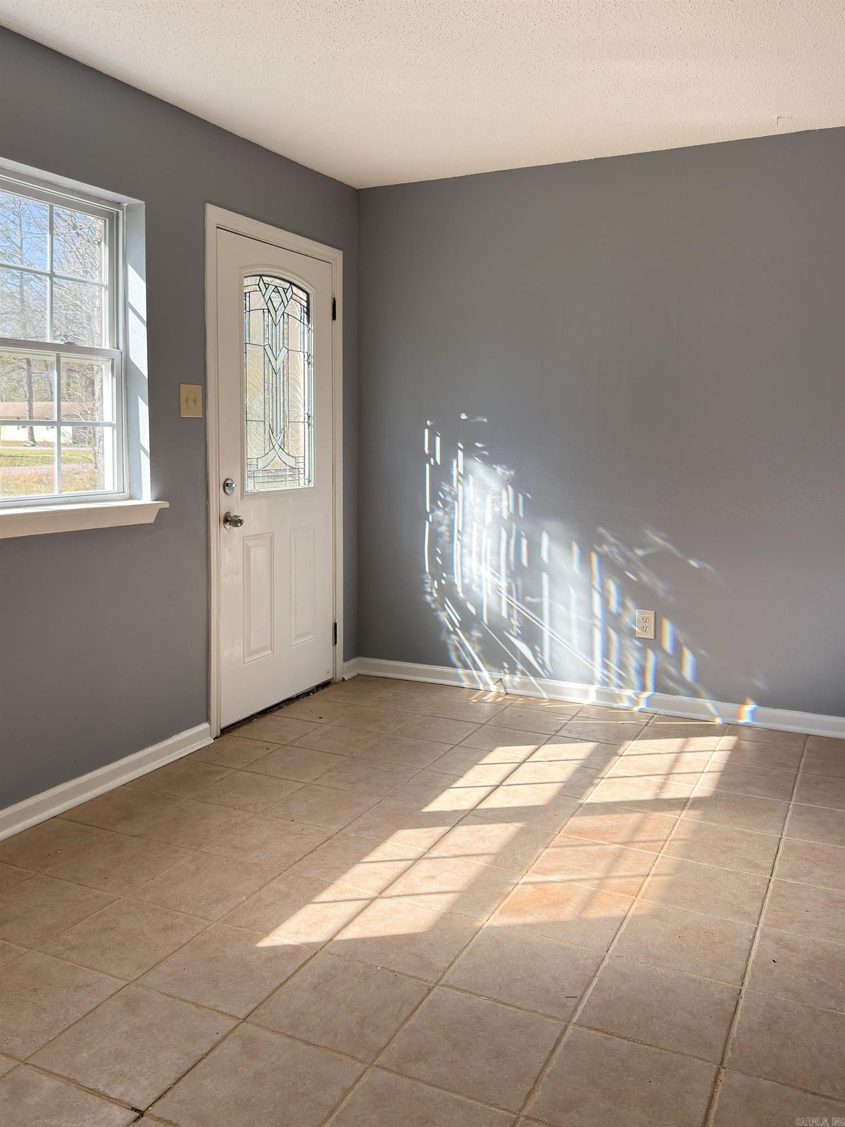13801 Clayton Property Photo 2