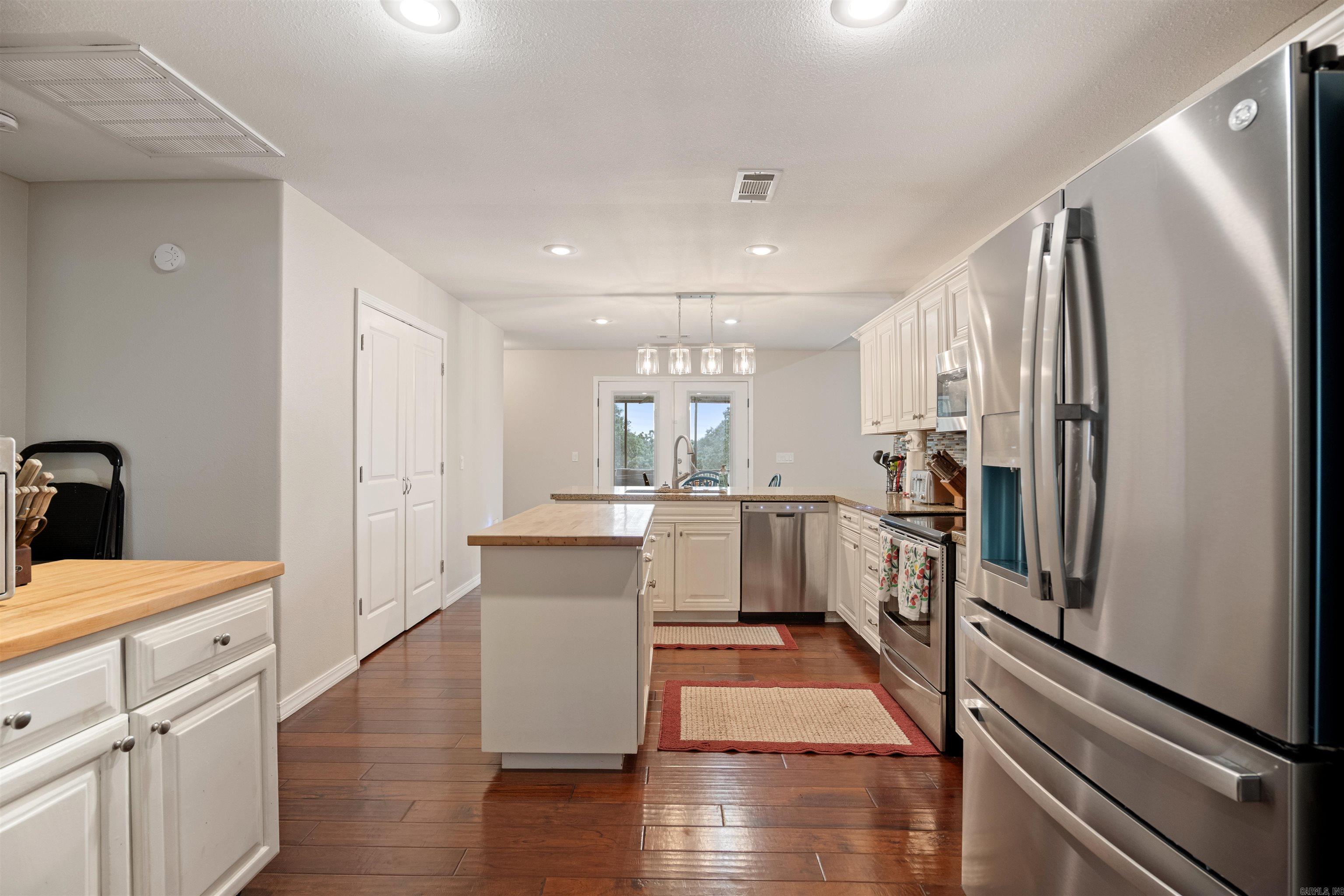 6053 N Central Avenue Property Photo 14