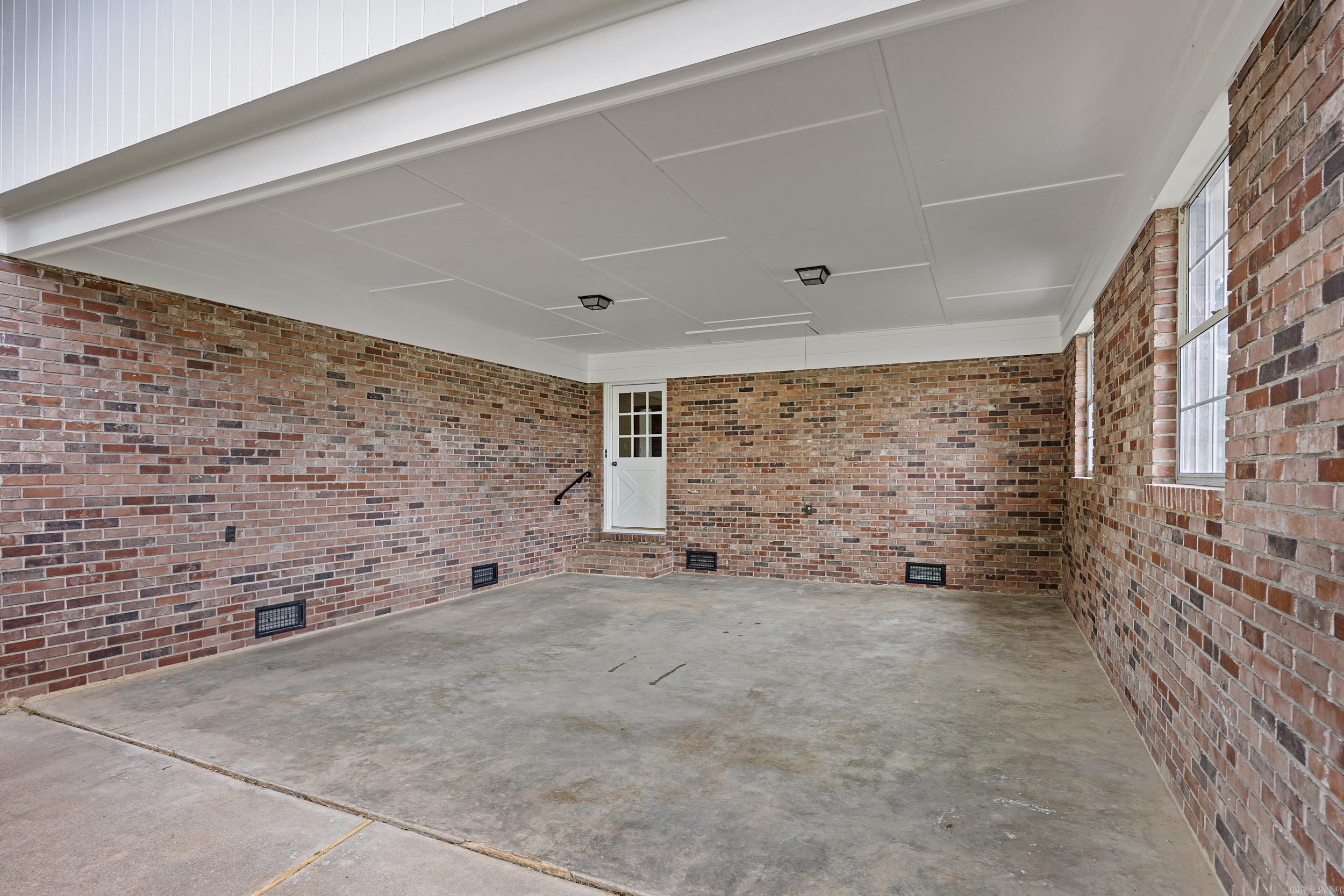 1114 W Gum Log Road Property Photo 15