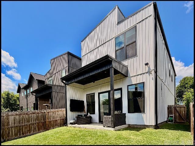 519 E 17th Street Property Photo 21