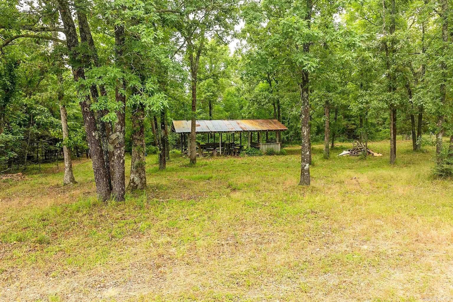 2340 Fairview Road Property Photo 30