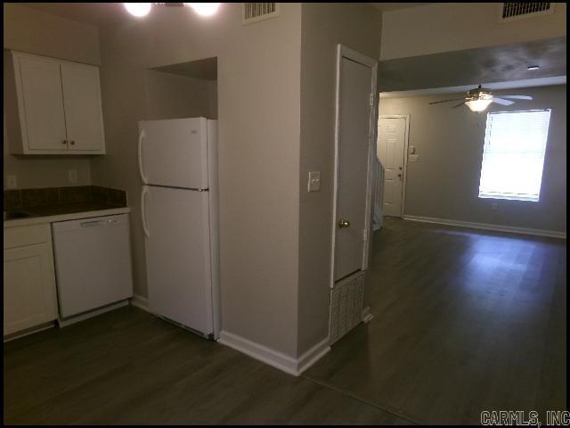 101 Ellis Drive Unit P Property Photo 5