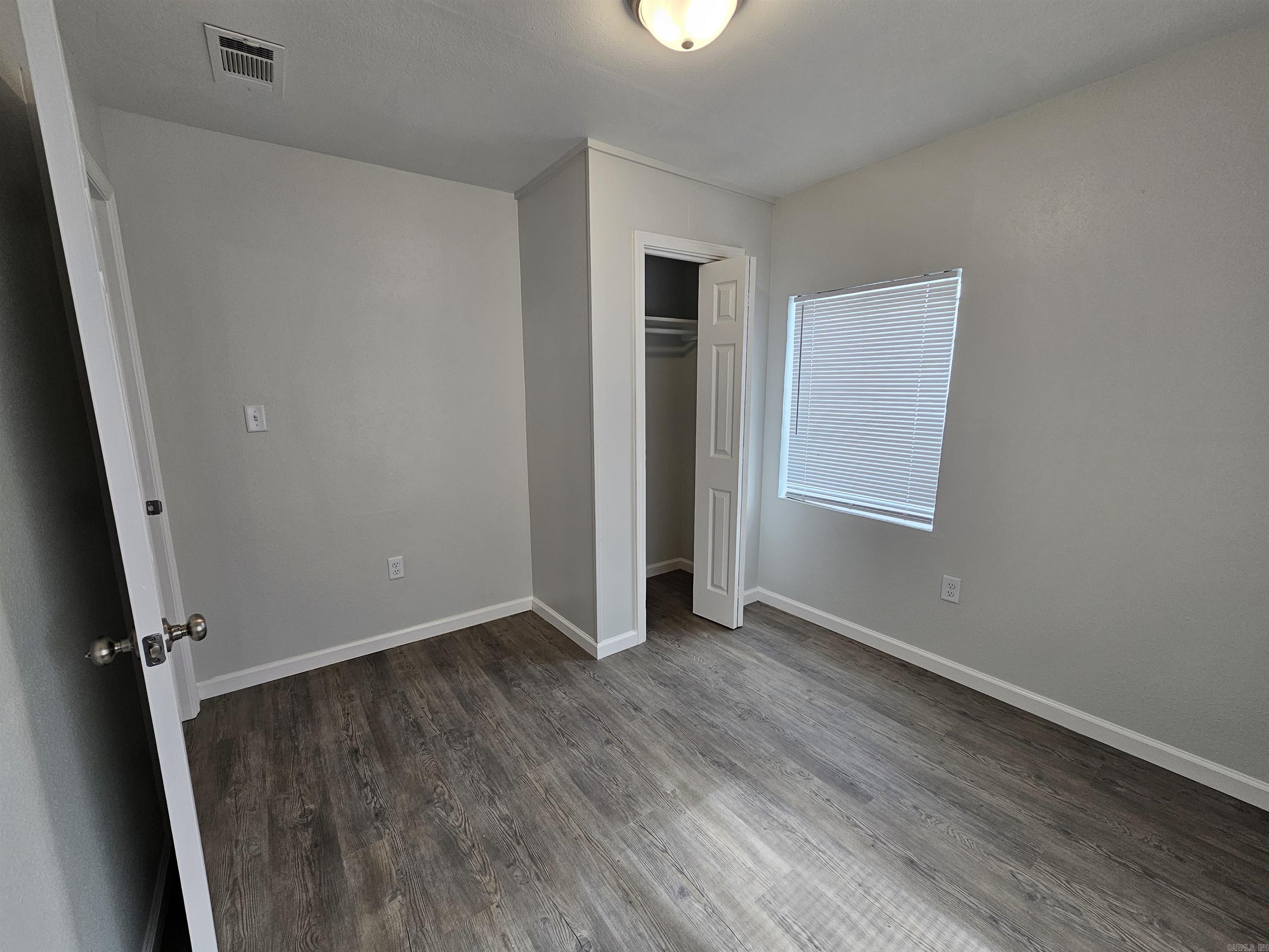 515 Poe St Property Photo 12