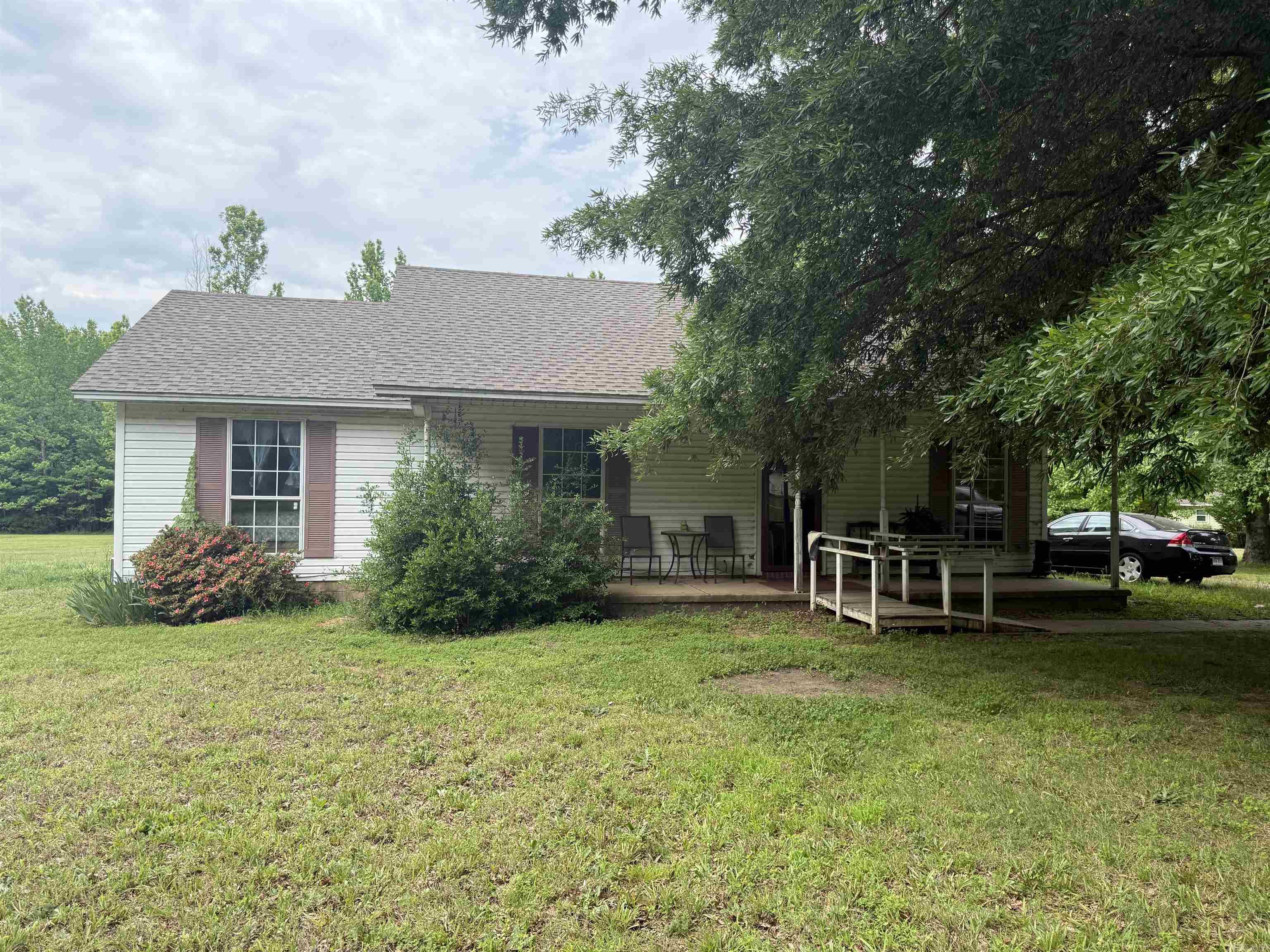 410 Sunset Road Property Photo 1