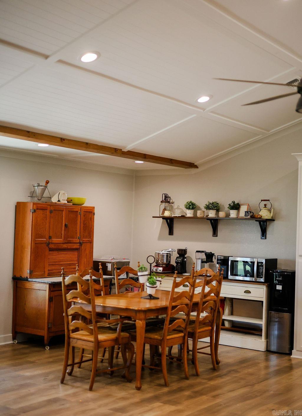 6056 Highway 11 N Property Photo 17