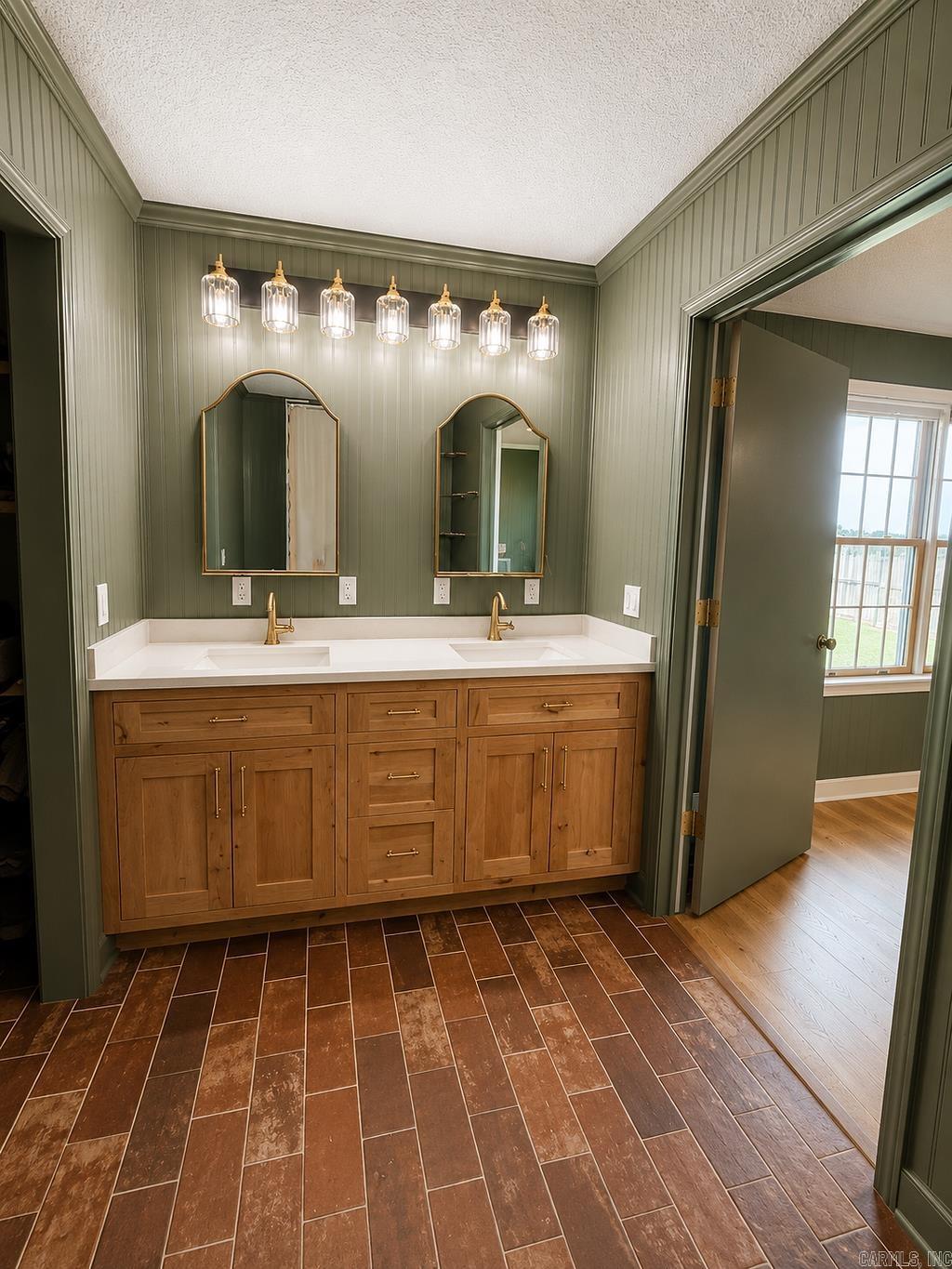 6056 Highway 11 N Property Photo 33