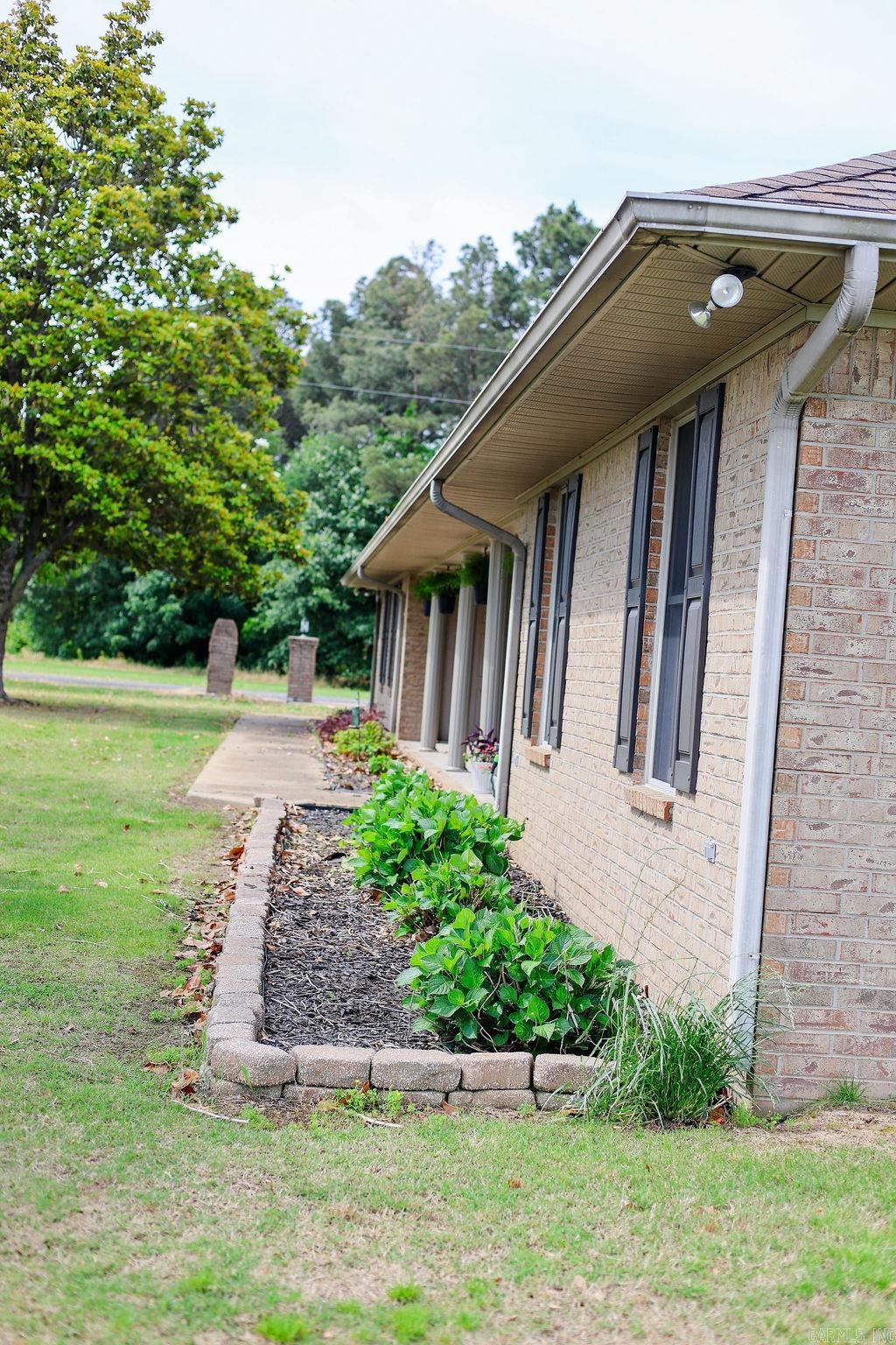 6056 Highway 11 N Property Photo 42